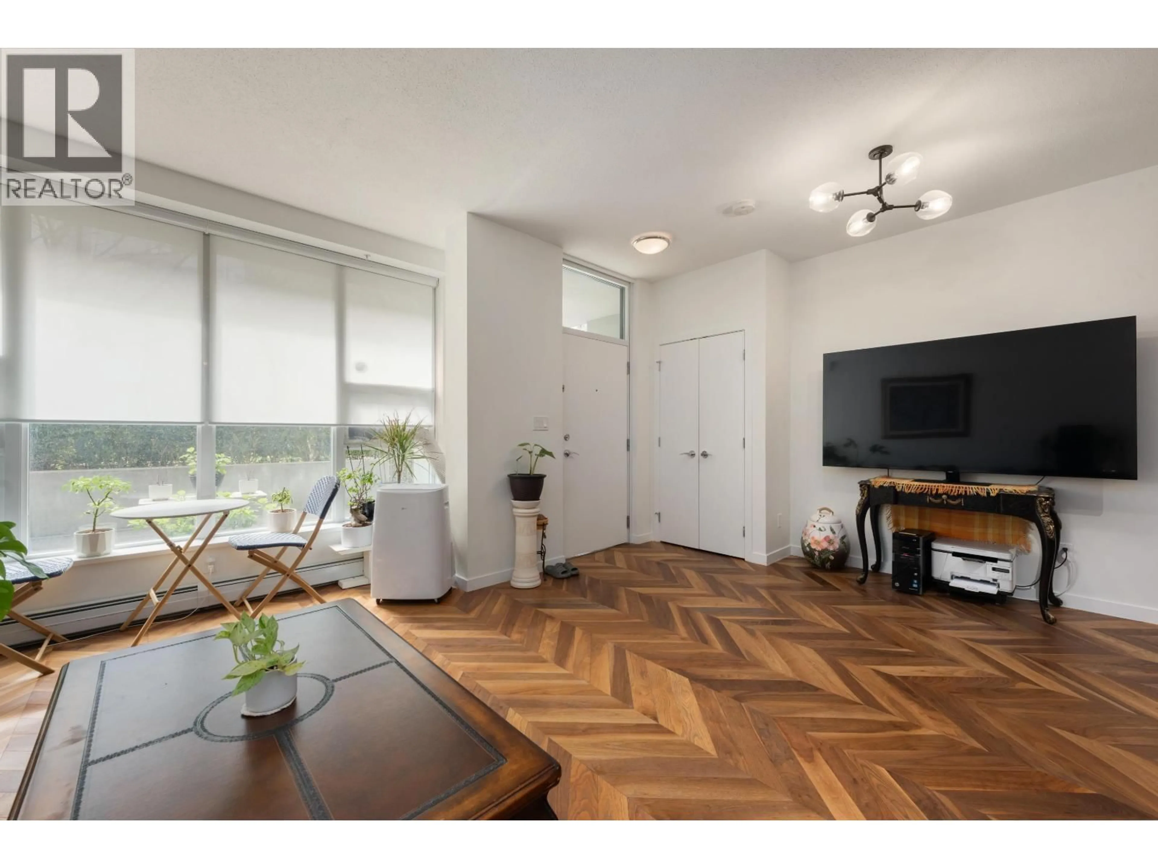 Unknown for 253 - 108 1ST AVENUE, Vancouver British Columbia V5Y0H4