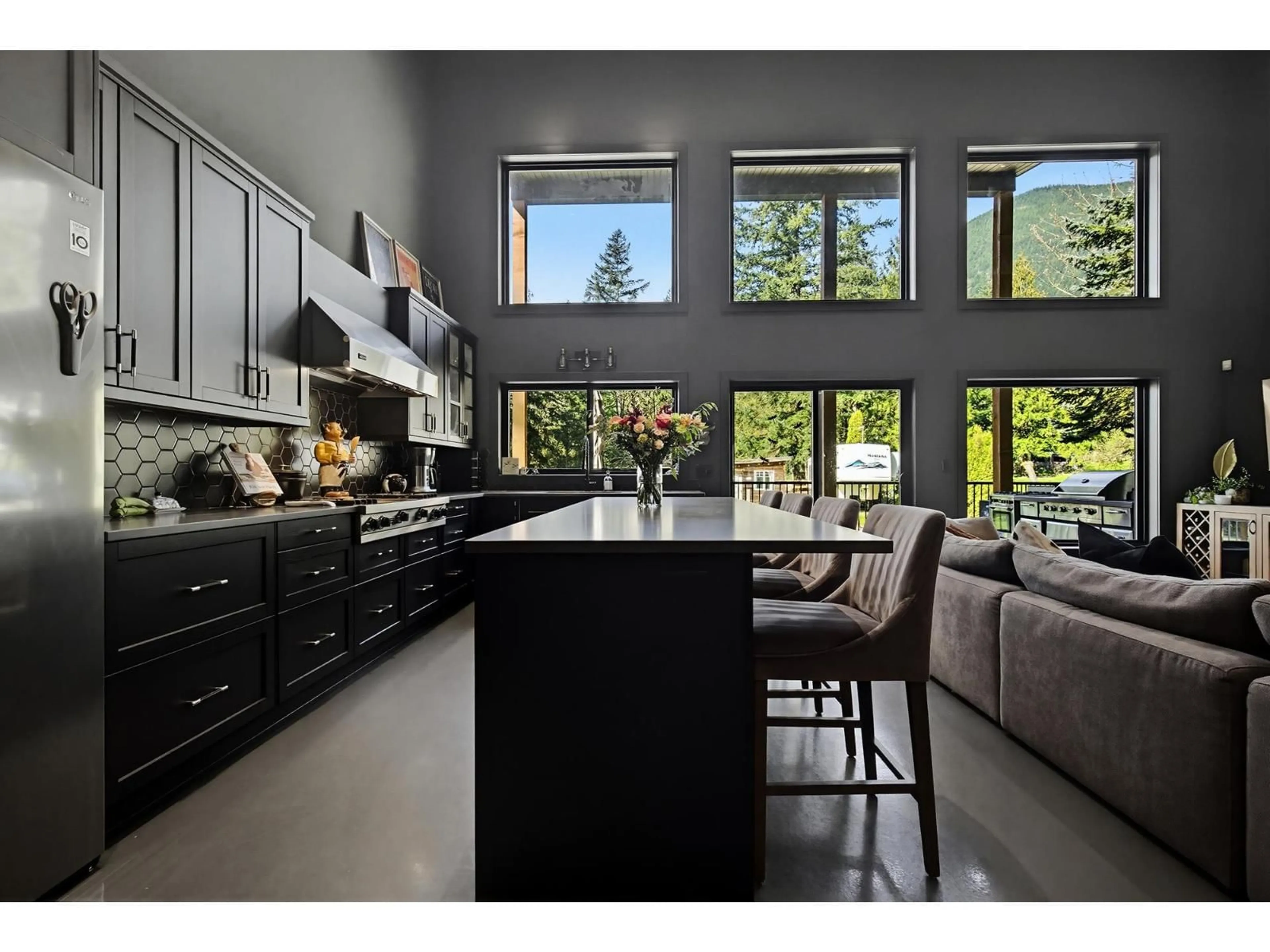 Contemporary kitchen, ceramic/tile floor for 10377 NORTH DEROCHE ROAD, Mission British Columbia V0M1G0