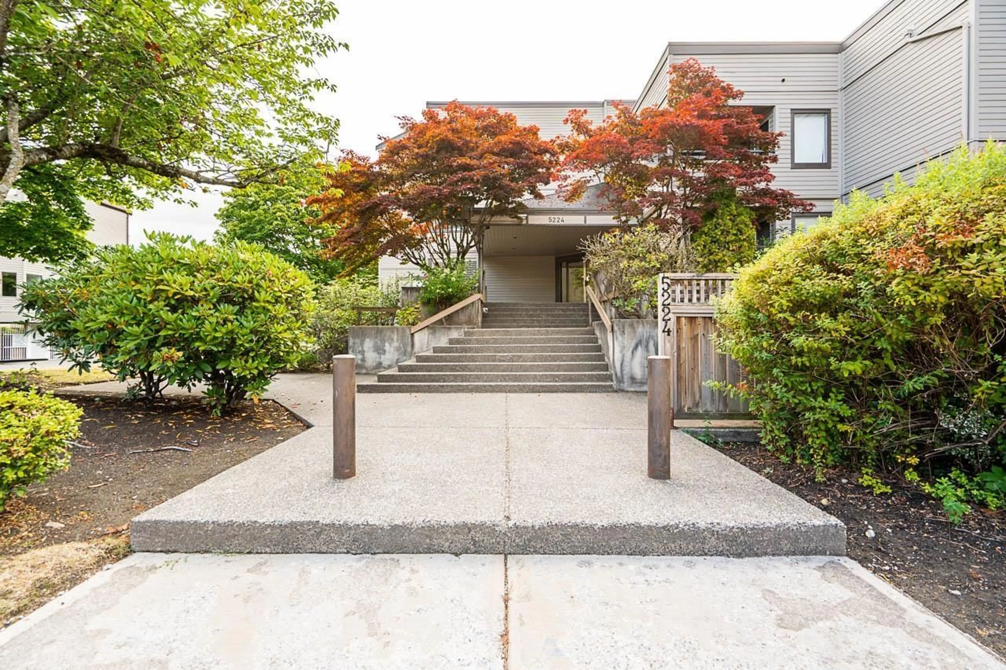 Unknown for 106 - 5224 204 STREET, Langley British Columbia V3A1Z1