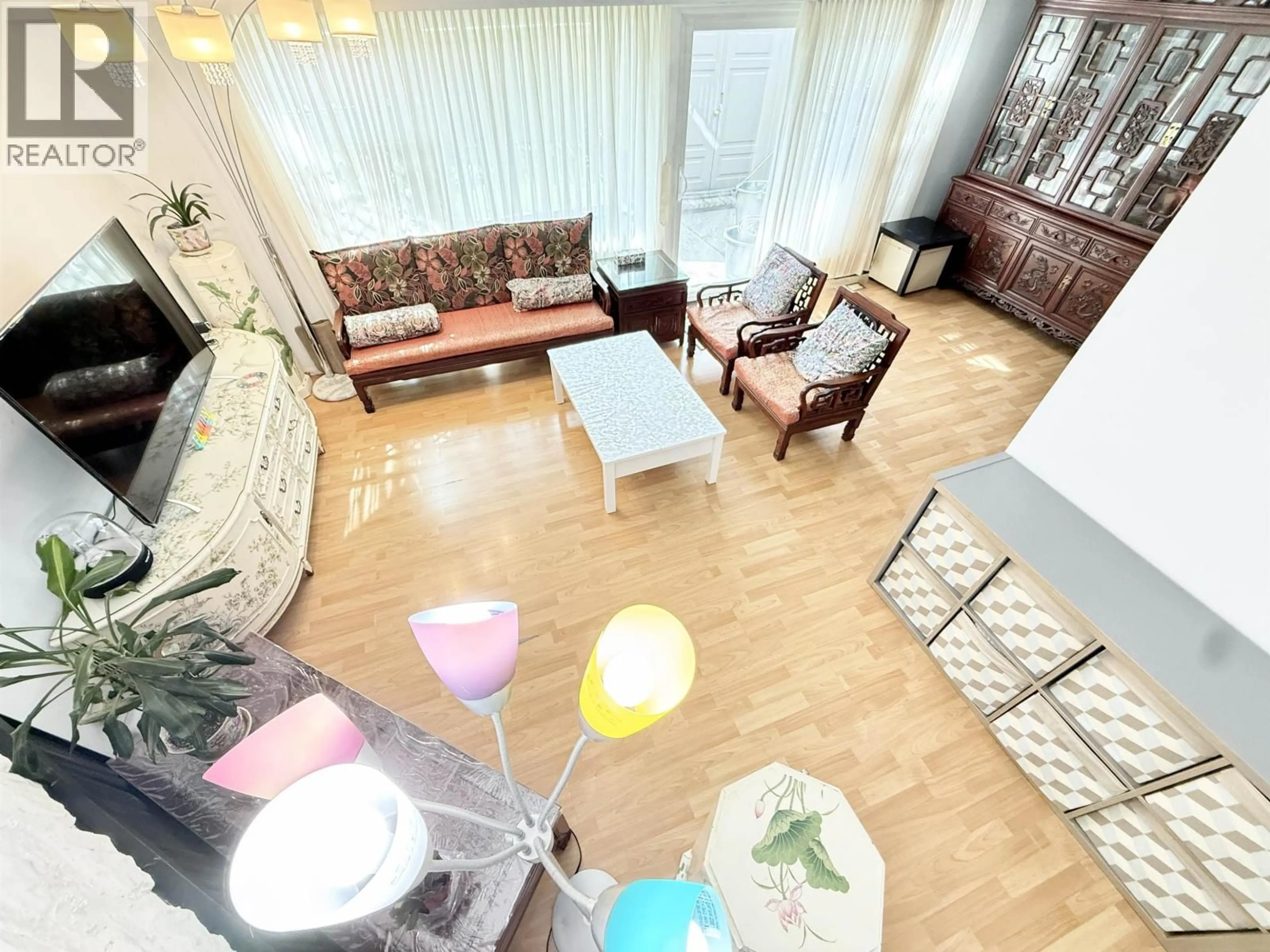 Living room with furniture, unknown for 27 - 10011 SWINTON CRESCENT, Richmond British Columbia V7A3S9