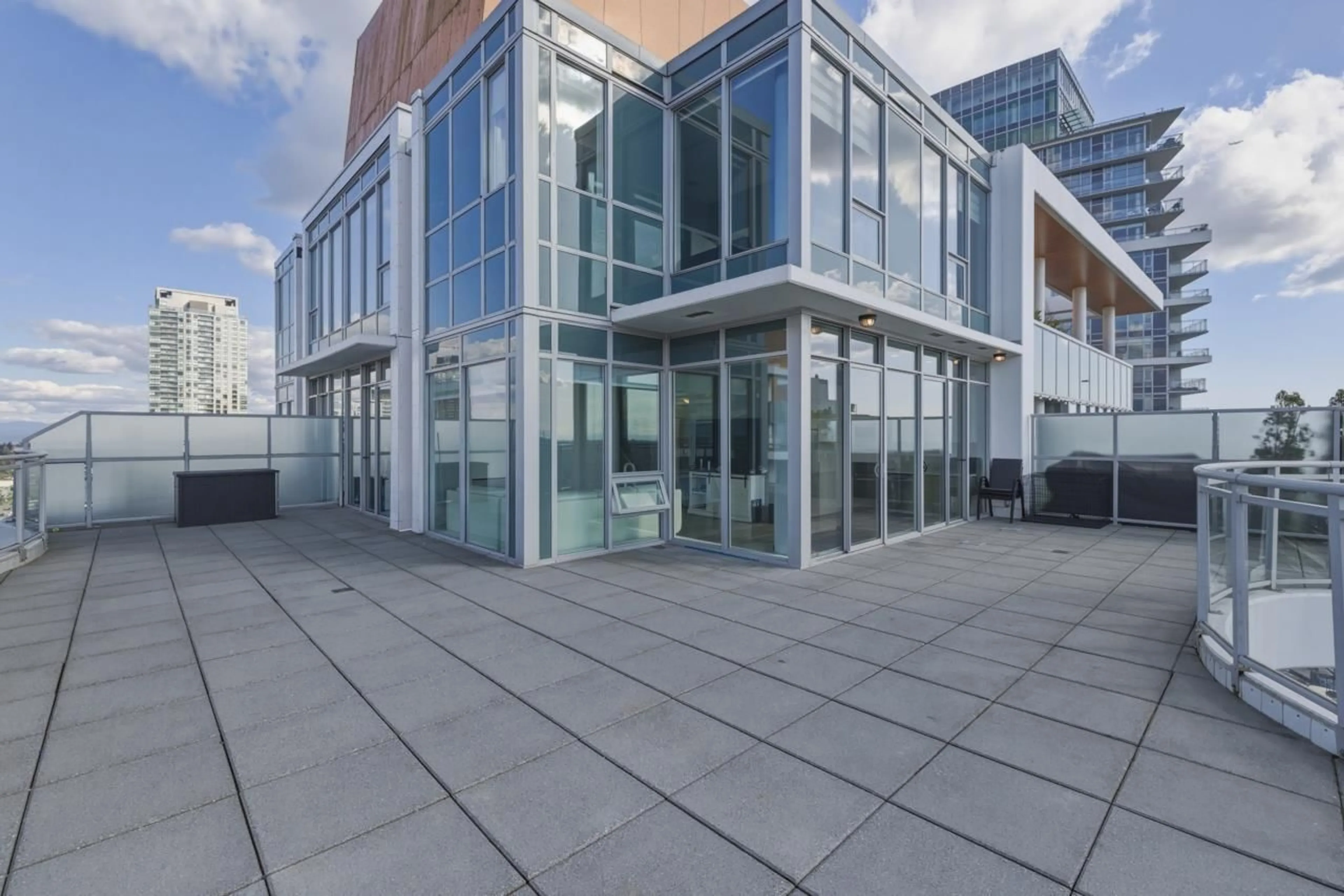 Unknown for 2701 - 13303 CENTRAL AVENUE, Surrey British Columbia V3T0K6