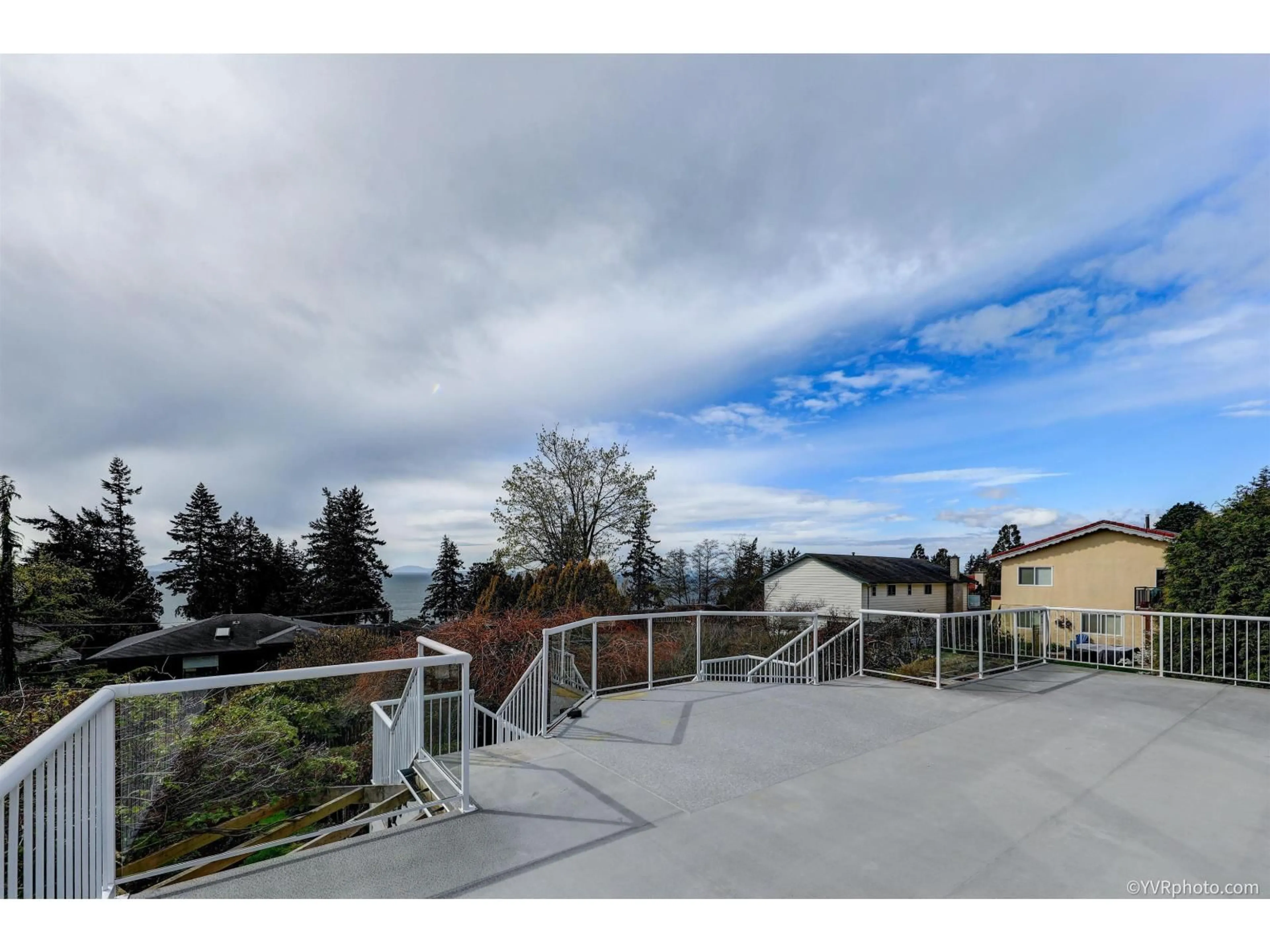 A pic from outside/outdoor area/front of a property/back of a property/a pic from drone, mountain view for 1419 133A STREET, Surrey British Columbia V4A6A2