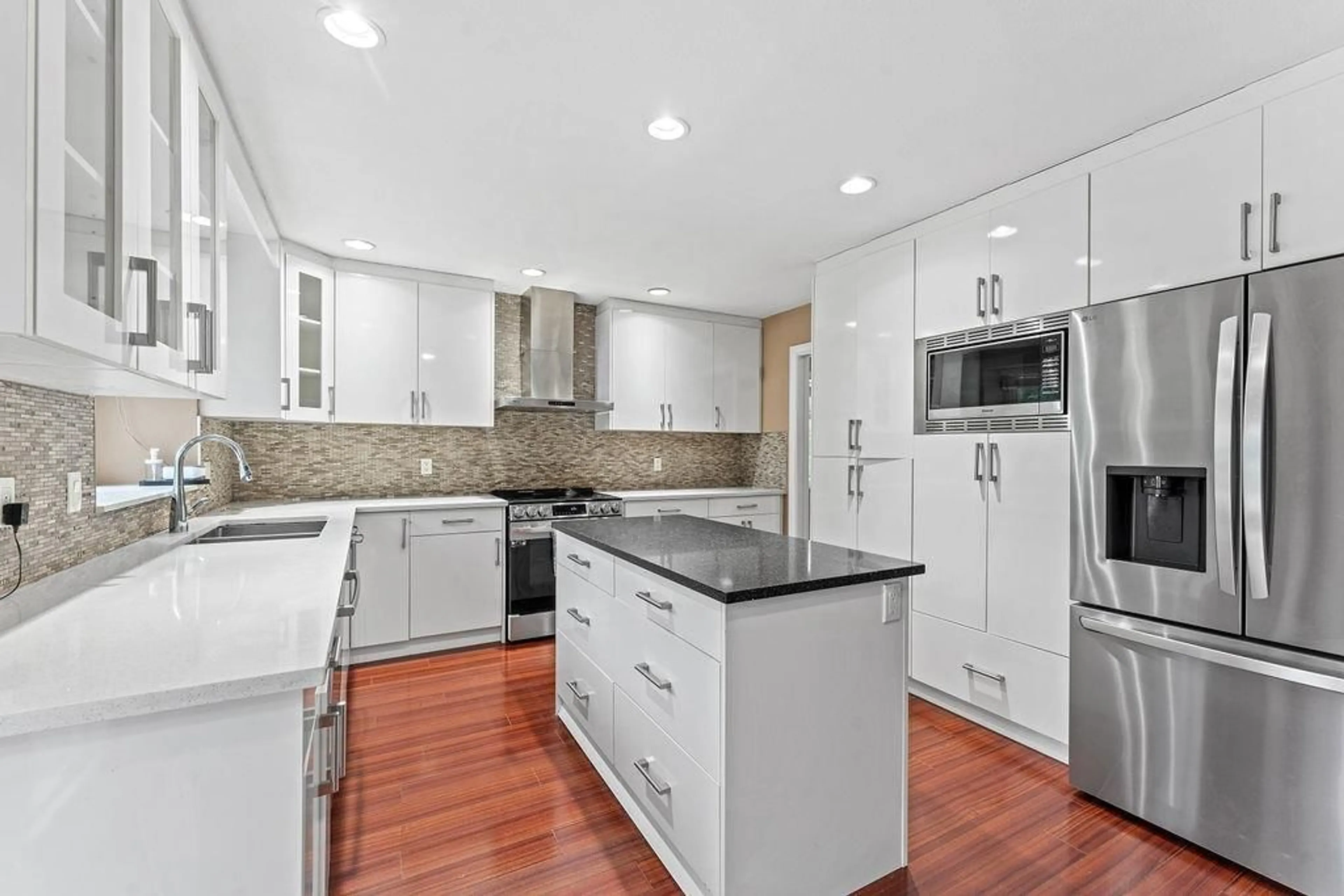 Contemporary kitchen, ceramic/tile floor for 15473 27A AVENUE, Surrey British Columbia V4P1G1