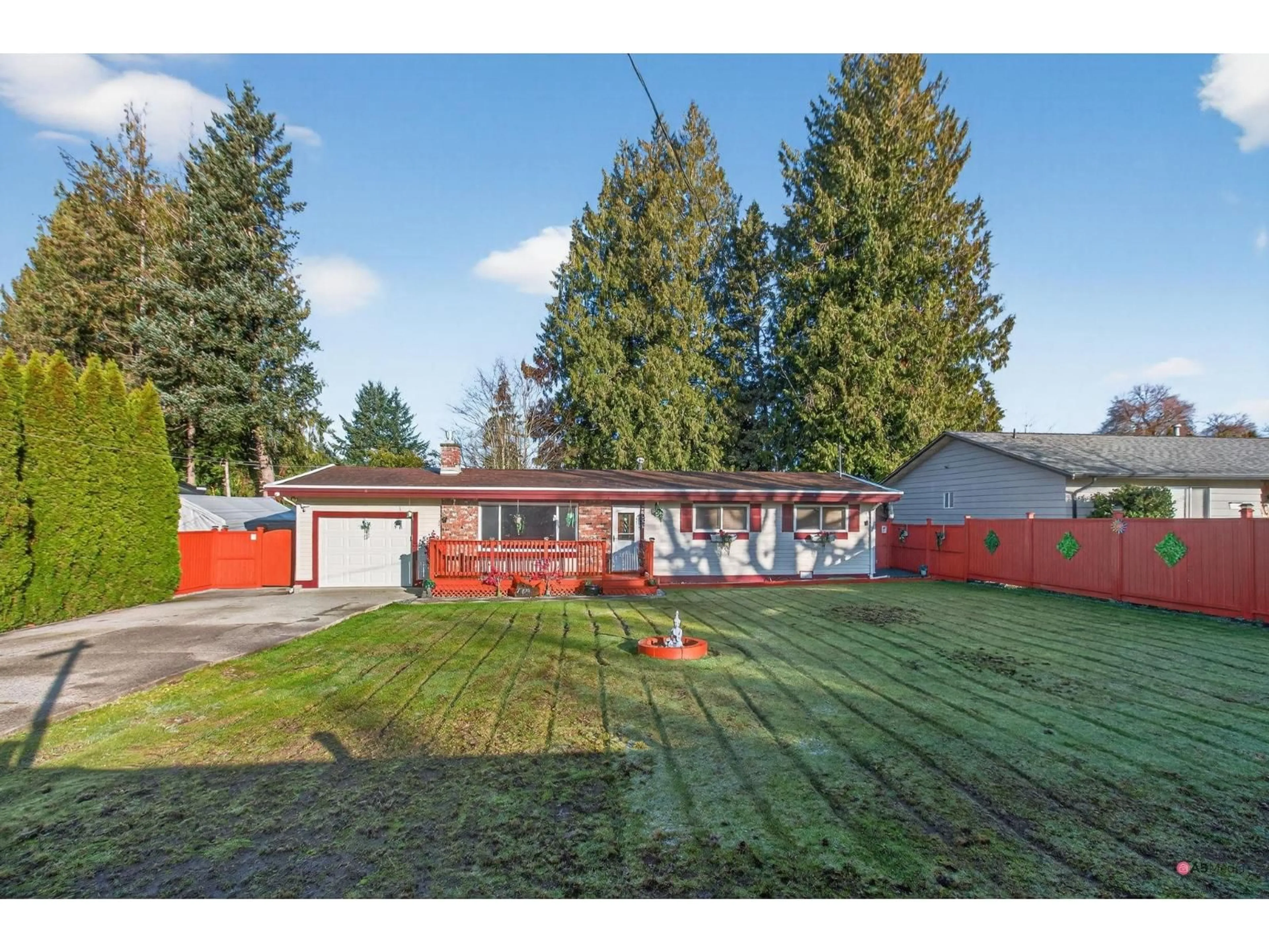 A pic from outside/outdoor area/front of a property/back of a property/a pic from drone, street for 26655 32 AVENUE, Langley British Columbia V4W3G1