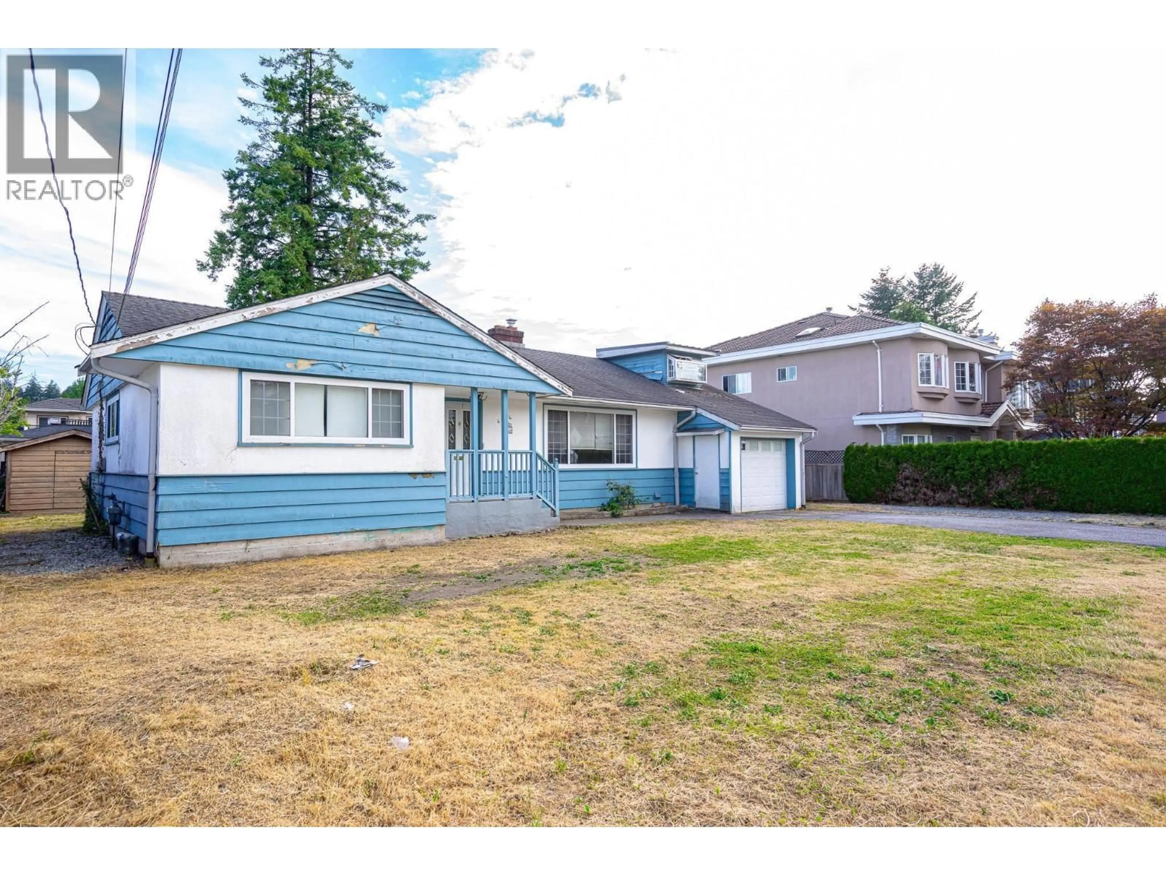 Home with vinyl exterior material, street for 4064 BURKE STREET, Burnaby British Columbia V5H1A8