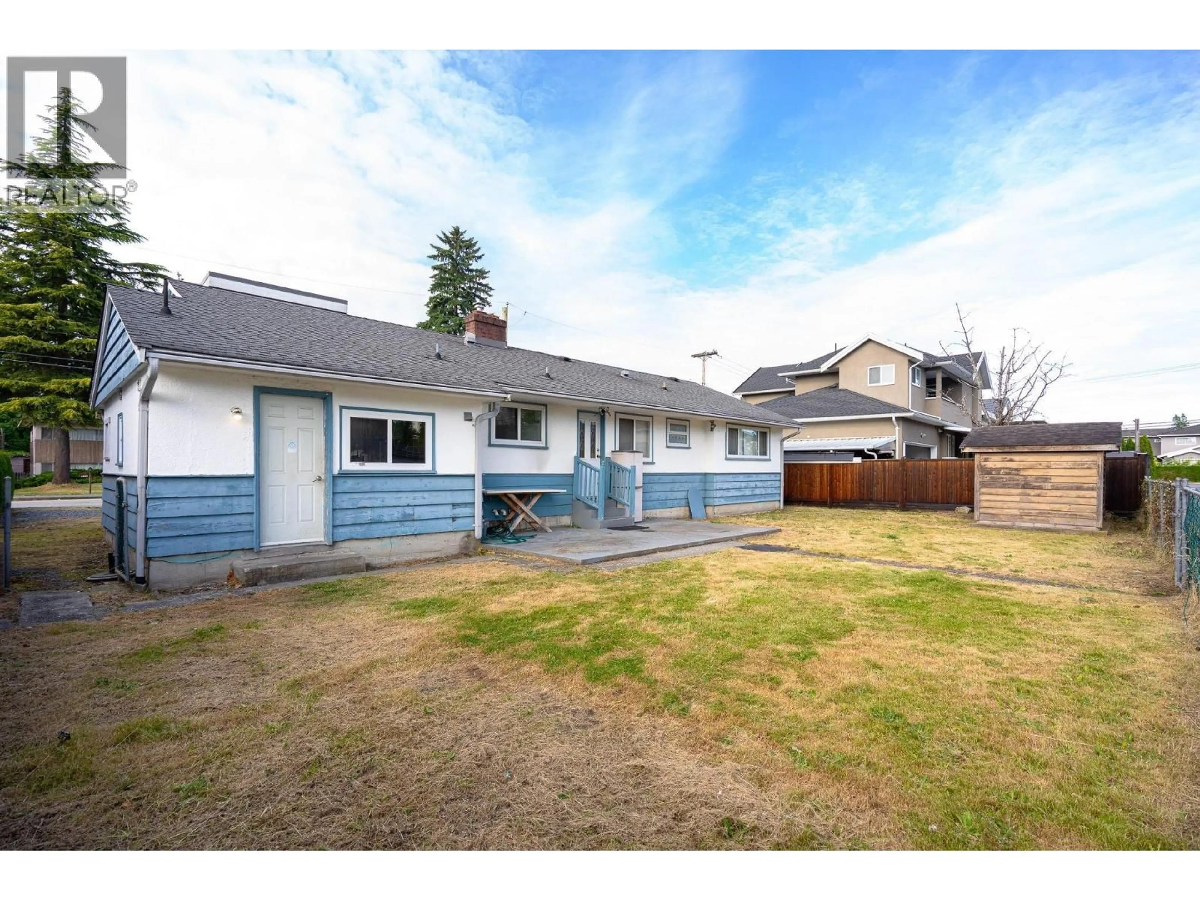A pic from outside/outdoor area/front of a property/back of a property/a pic from drone, street for 4064 BURKE STREET, Burnaby British Columbia V5H1A8