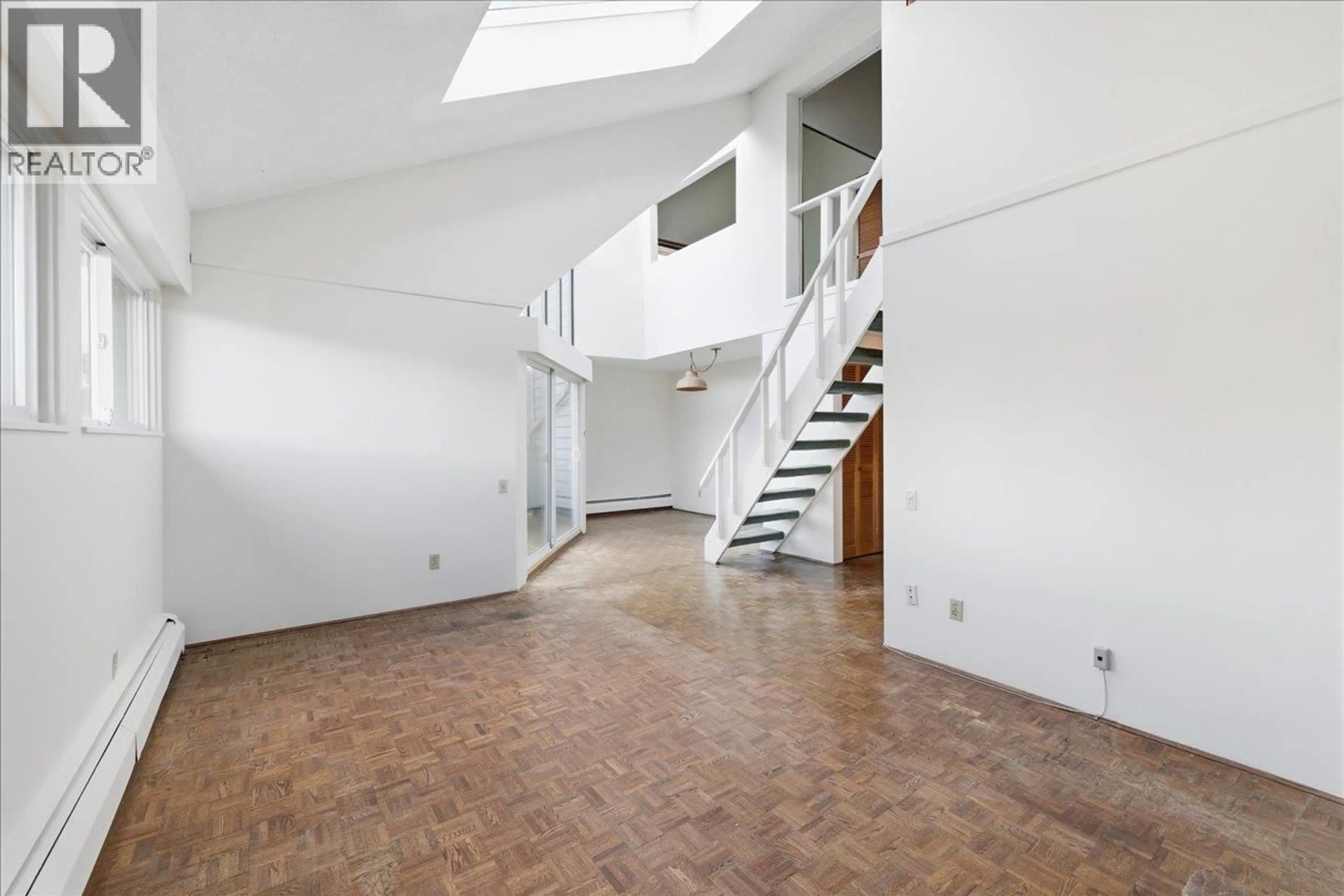 Indoor foyer for PH11 - 2125 YORK AVENUE, Vancouver British Columbia V6K1C4