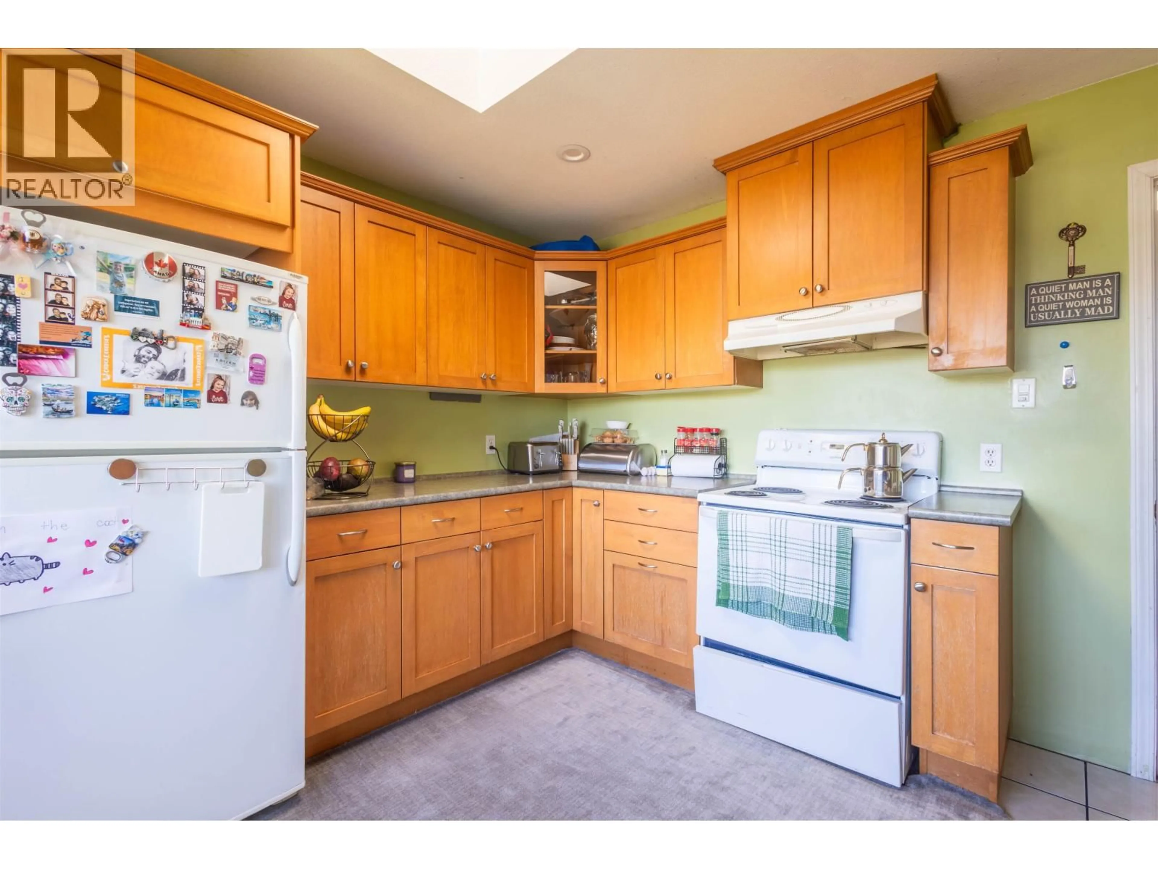 Standard kitchen, unknown for 10411 STEVESTON HIGHWAY, Richmond British Columbia V7A1N3