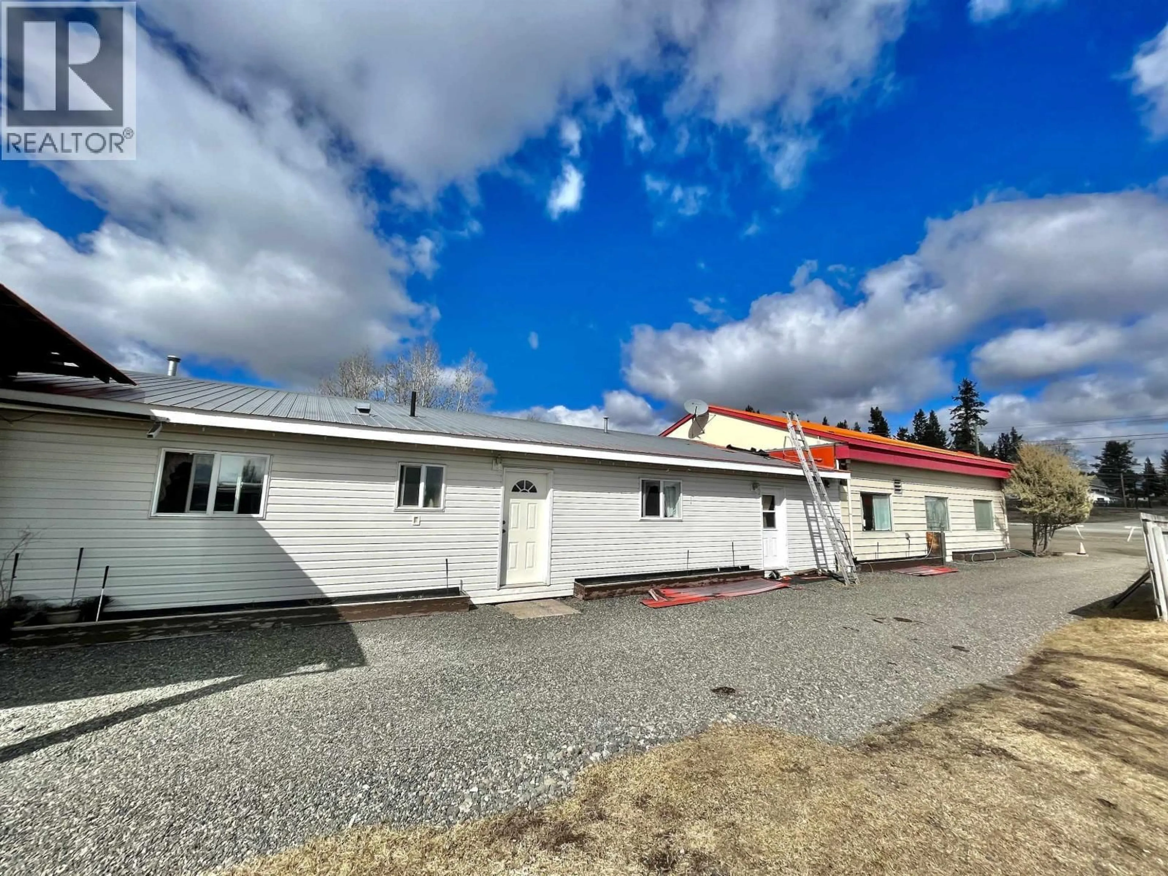 A pic from outside/outdoor area/front of a property/back of a property/a pic from drone, building for 3988 CARIBOO 97 HIGHWAY, Lac La Hache British Columbia V0K1T0
