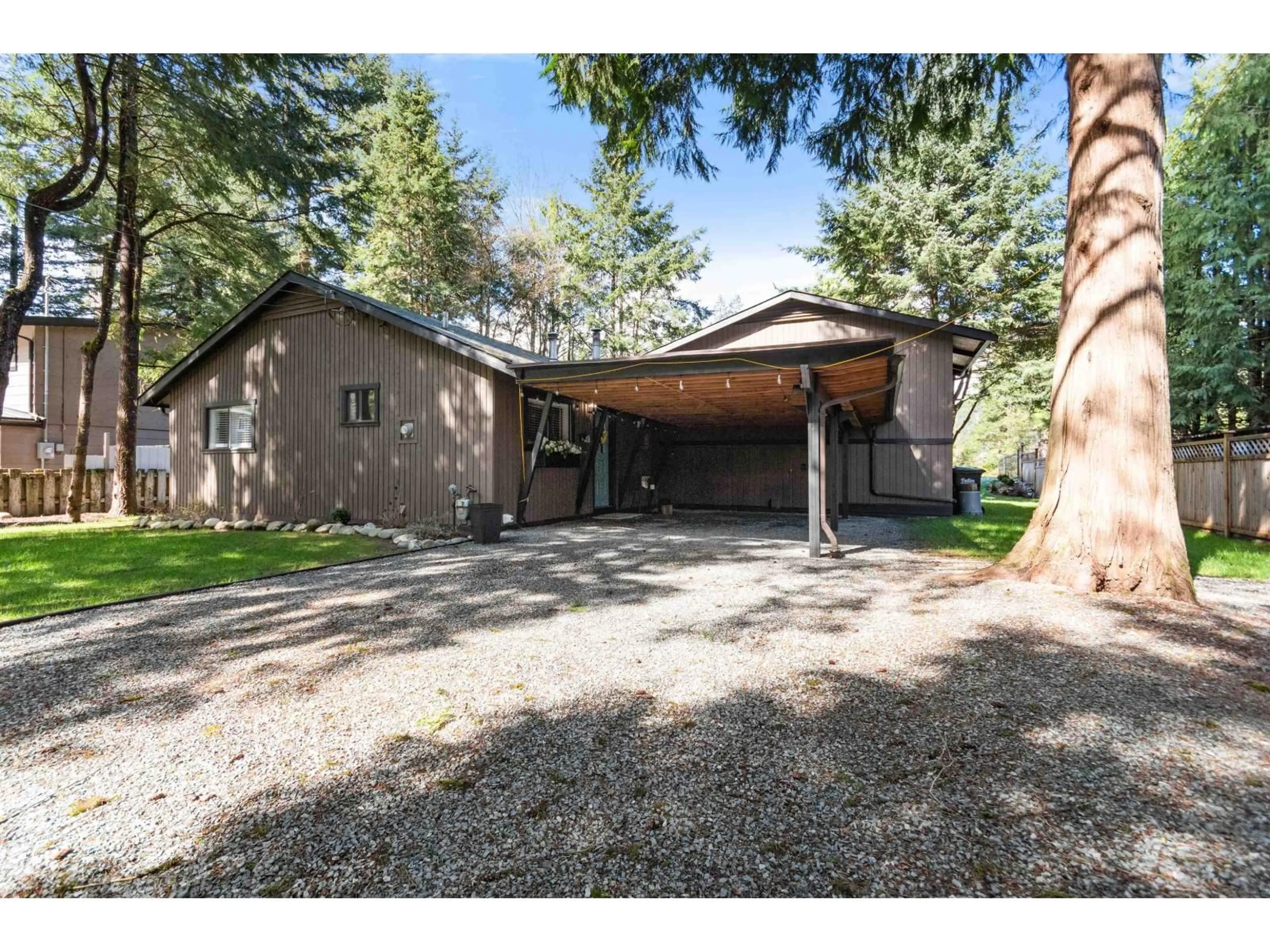 Unknown for 30 ROBERTSON CRESCENT, Hope British Columbia V0X1L4