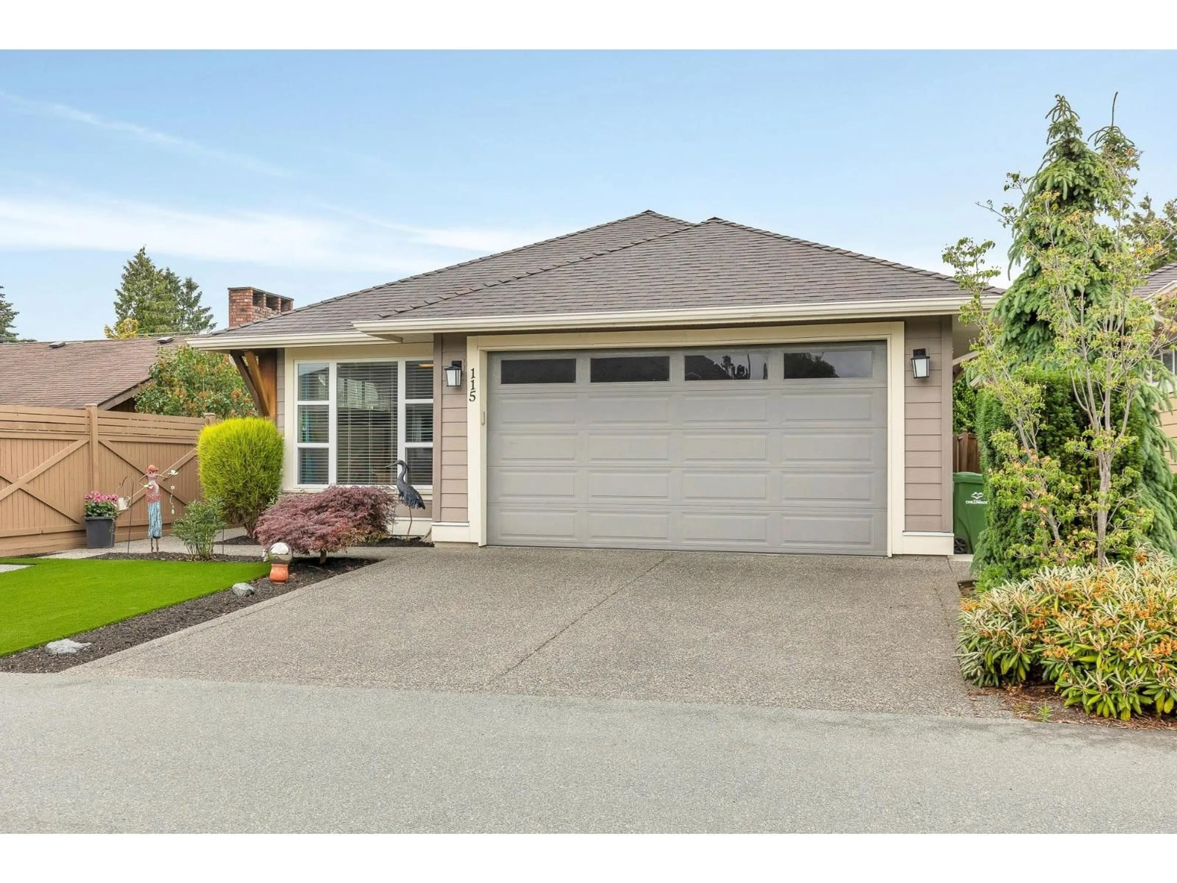 Home with vinyl exterior material, street for 115 - 6540 DOGWOOD DRIVE, Chilliwack British Columbia V2R0W7