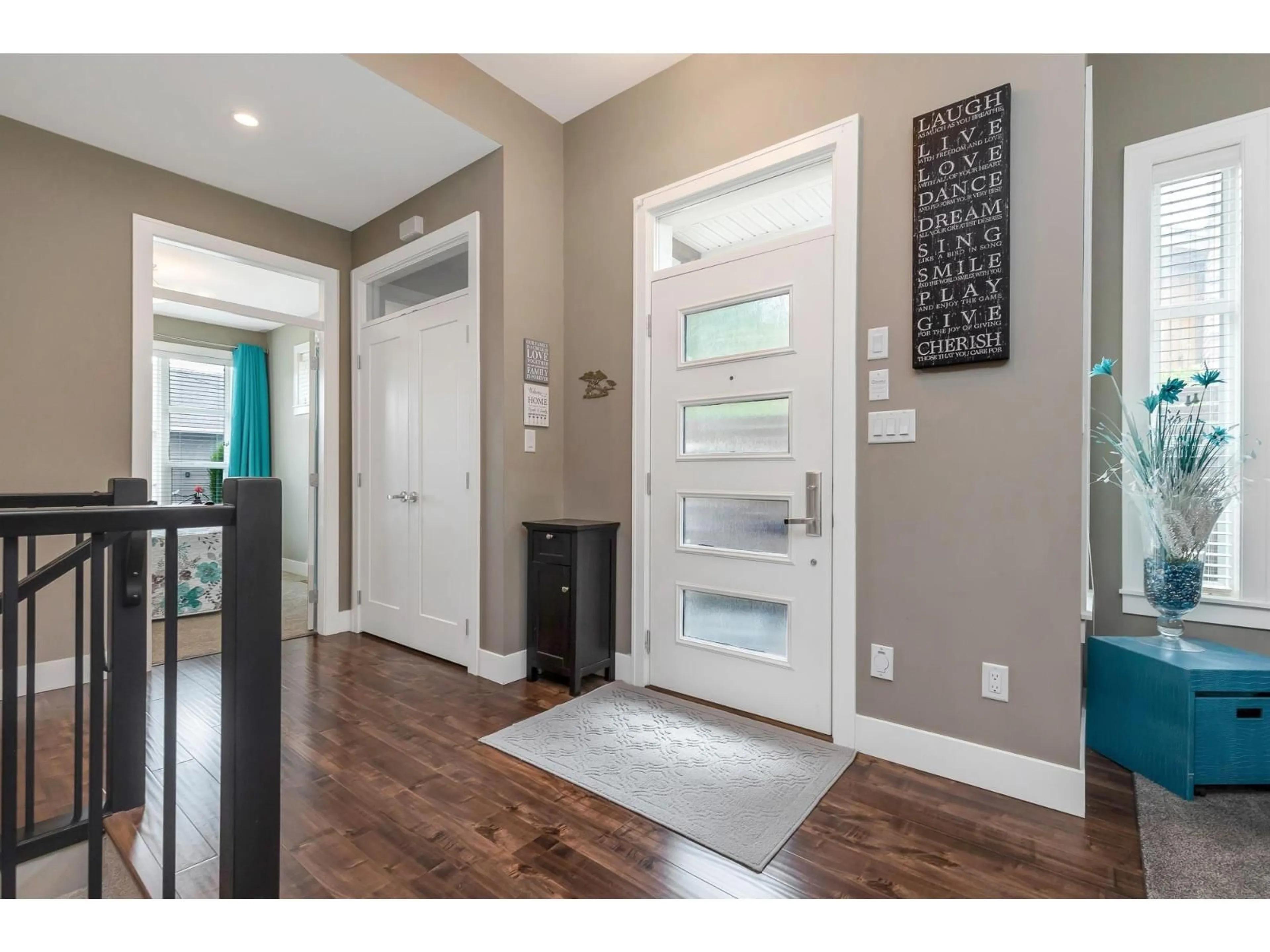 Indoor entryway for 115 - 6540 DOGWOOD DRIVE, Chilliwack British Columbia V2R0W7