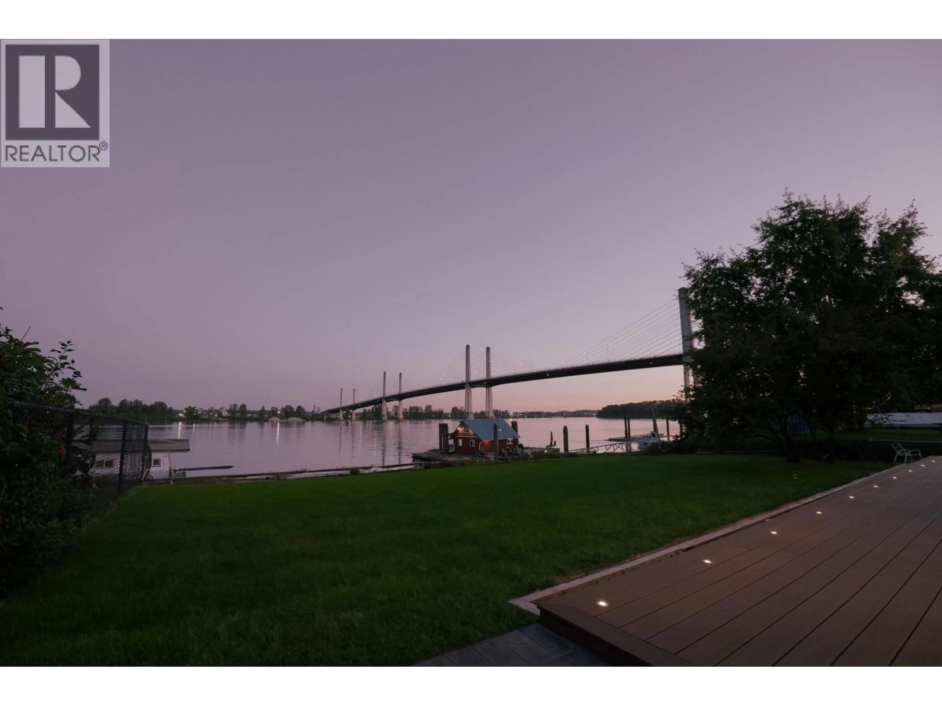 Blurry image for 20126 WHARF STREET, Maple Ridge British Columbia V2X1A1