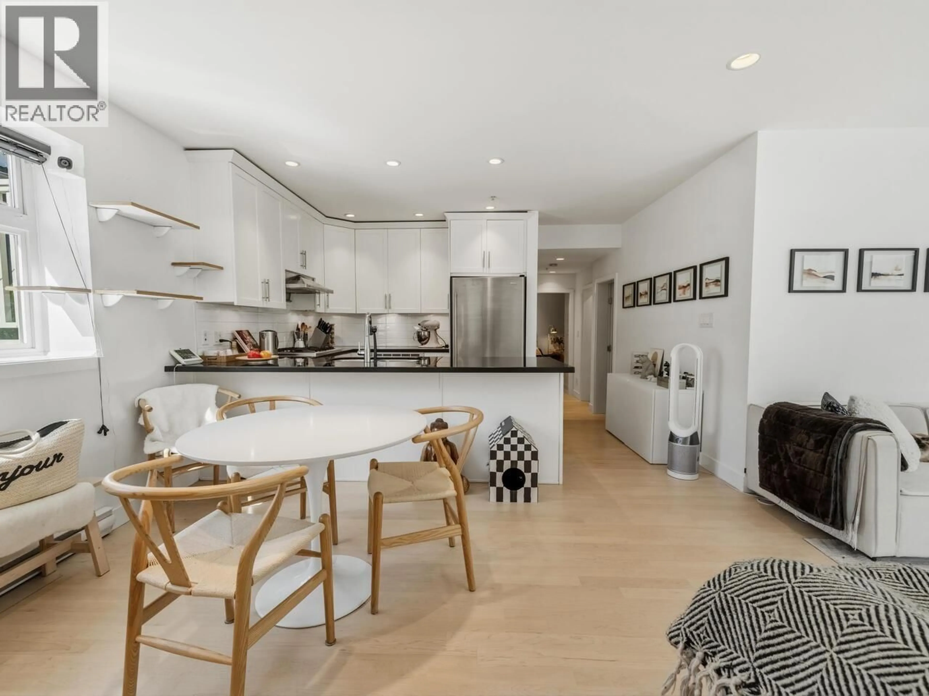 Open concept kitchen, unknown for 83 15TH AVENUE, Vancouver British Columbia V5Y1X7