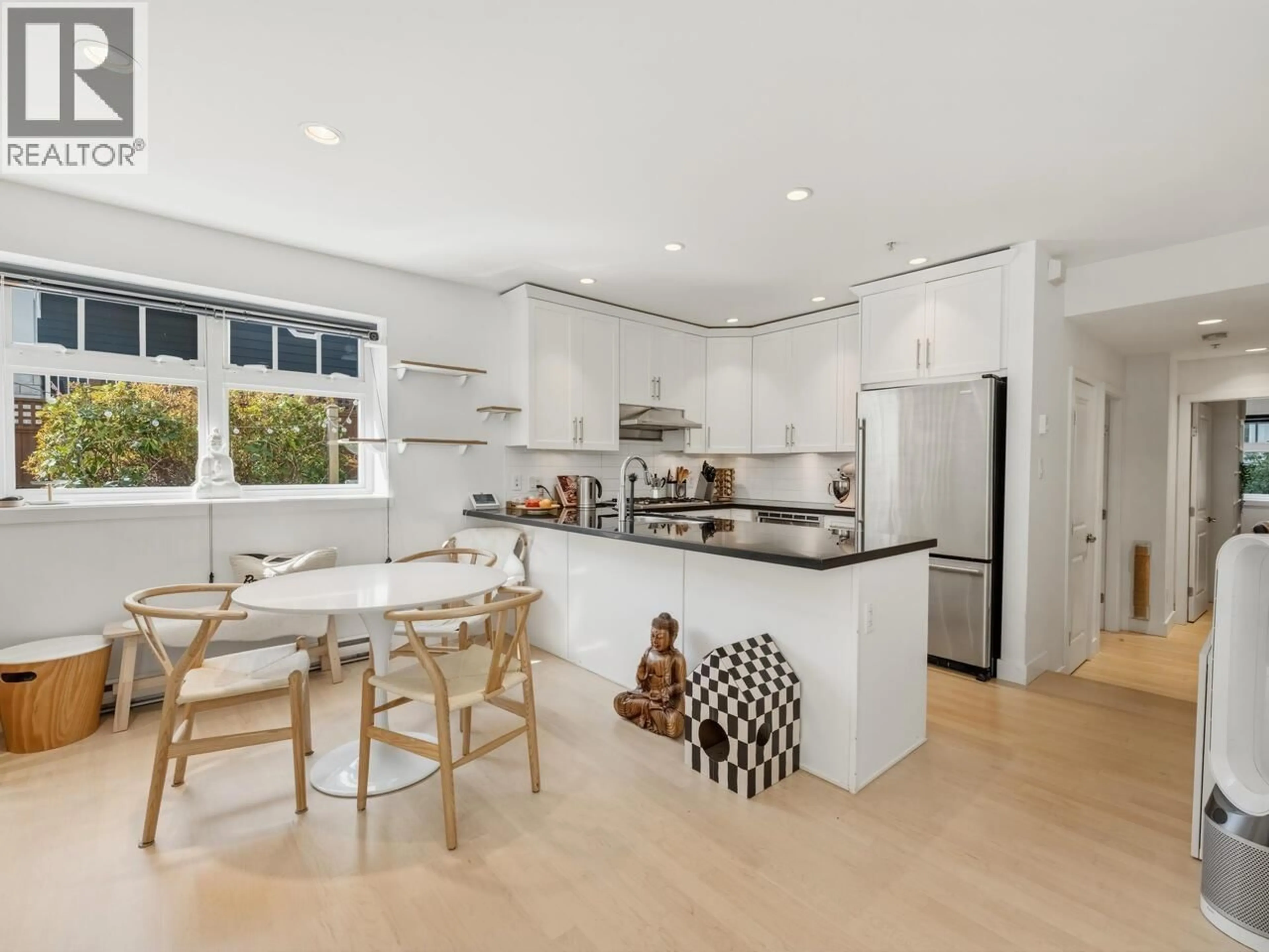 Open concept kitchen, unknown for 83 15TH AVENUE, Vancouver British Columbia V5Y1X7