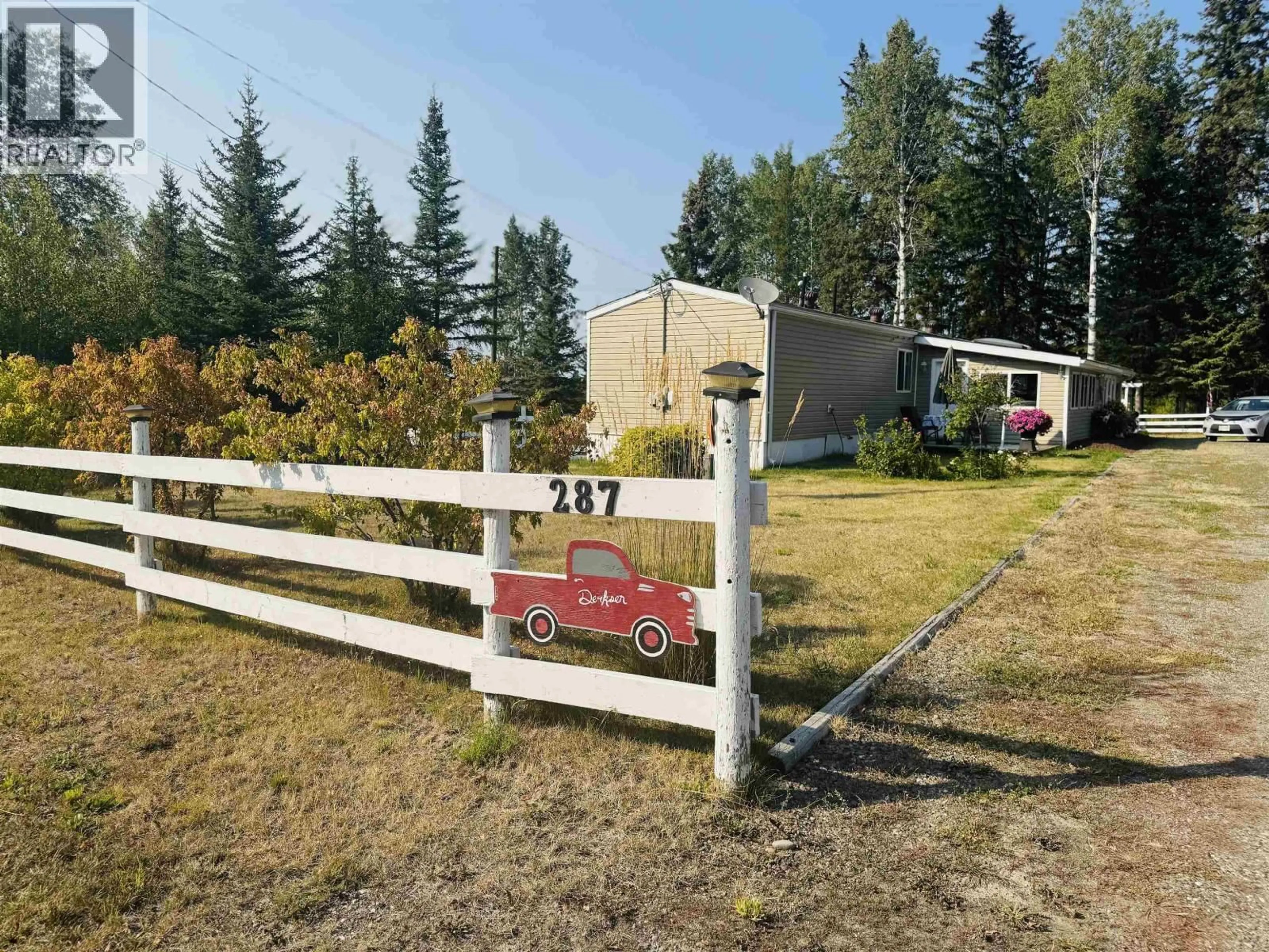 A pic from outside/outdoor area/front of a property/back of a property/a pic from drone, mountain view for 287 WESTCOAST ROAD, Williams Lake British Columbia V2G5N3