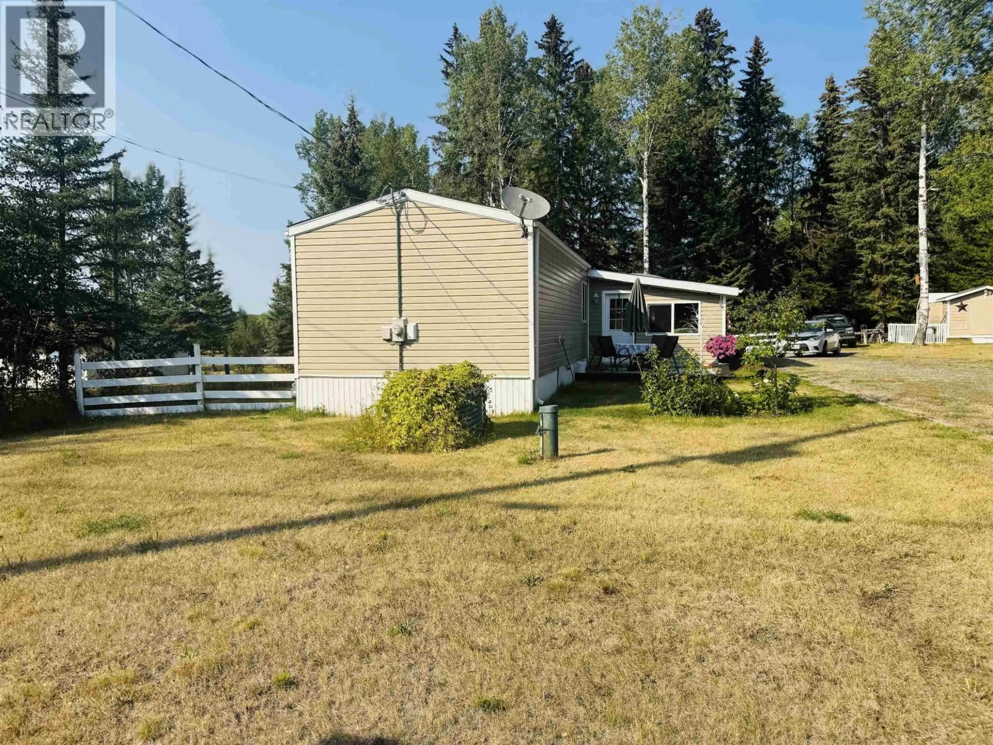 A pic from outside/outdoor area/front of a property/back of a property/a pic from drone, unknown for 287 WESTCOAST ROAD, Williams Lake British Columbia V2G5N3