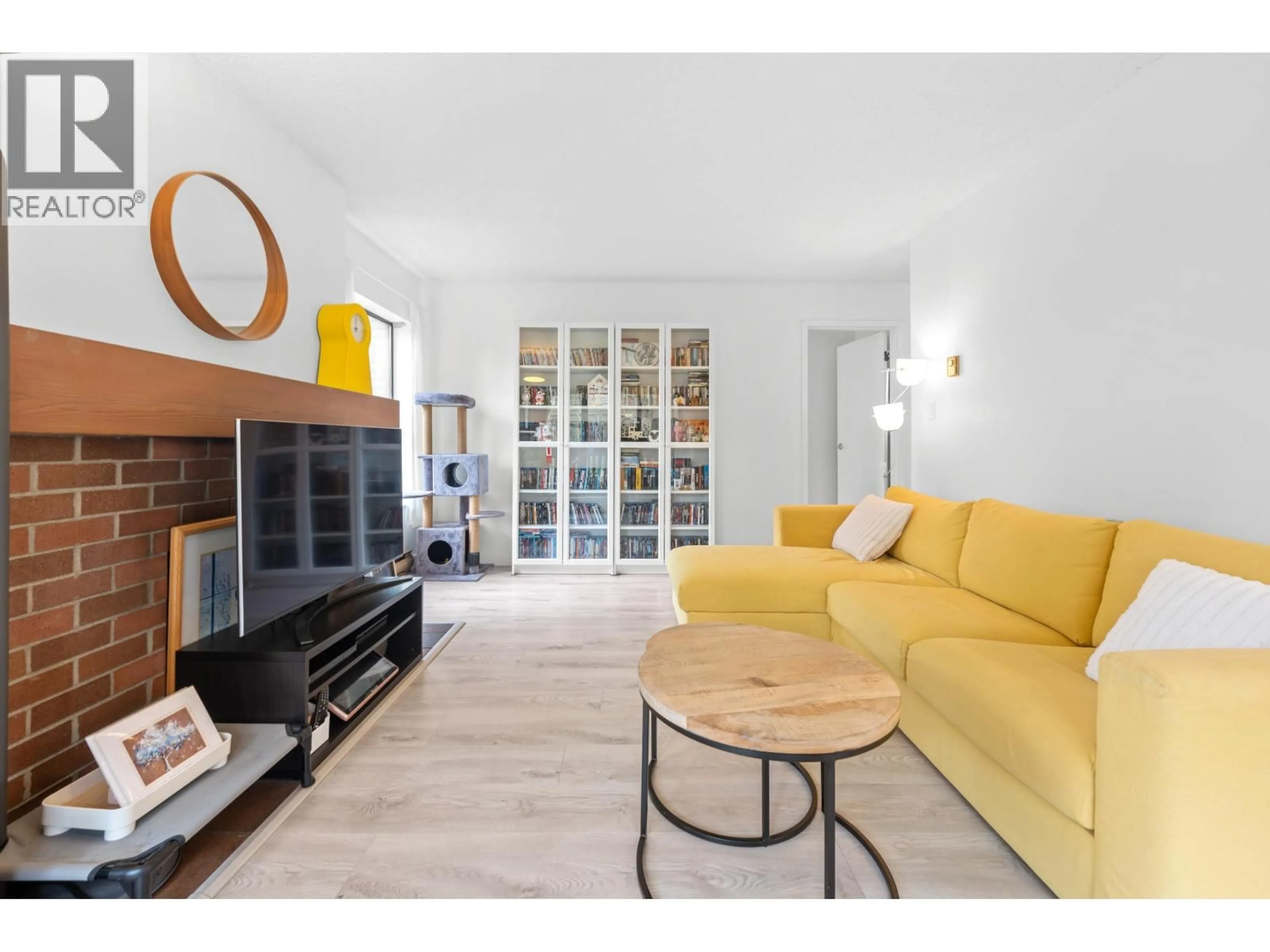 Living room with furniture, unknown for 125 - 7431 MINORU BOULEVARD, Richmond British Columbia V6Y1Z3