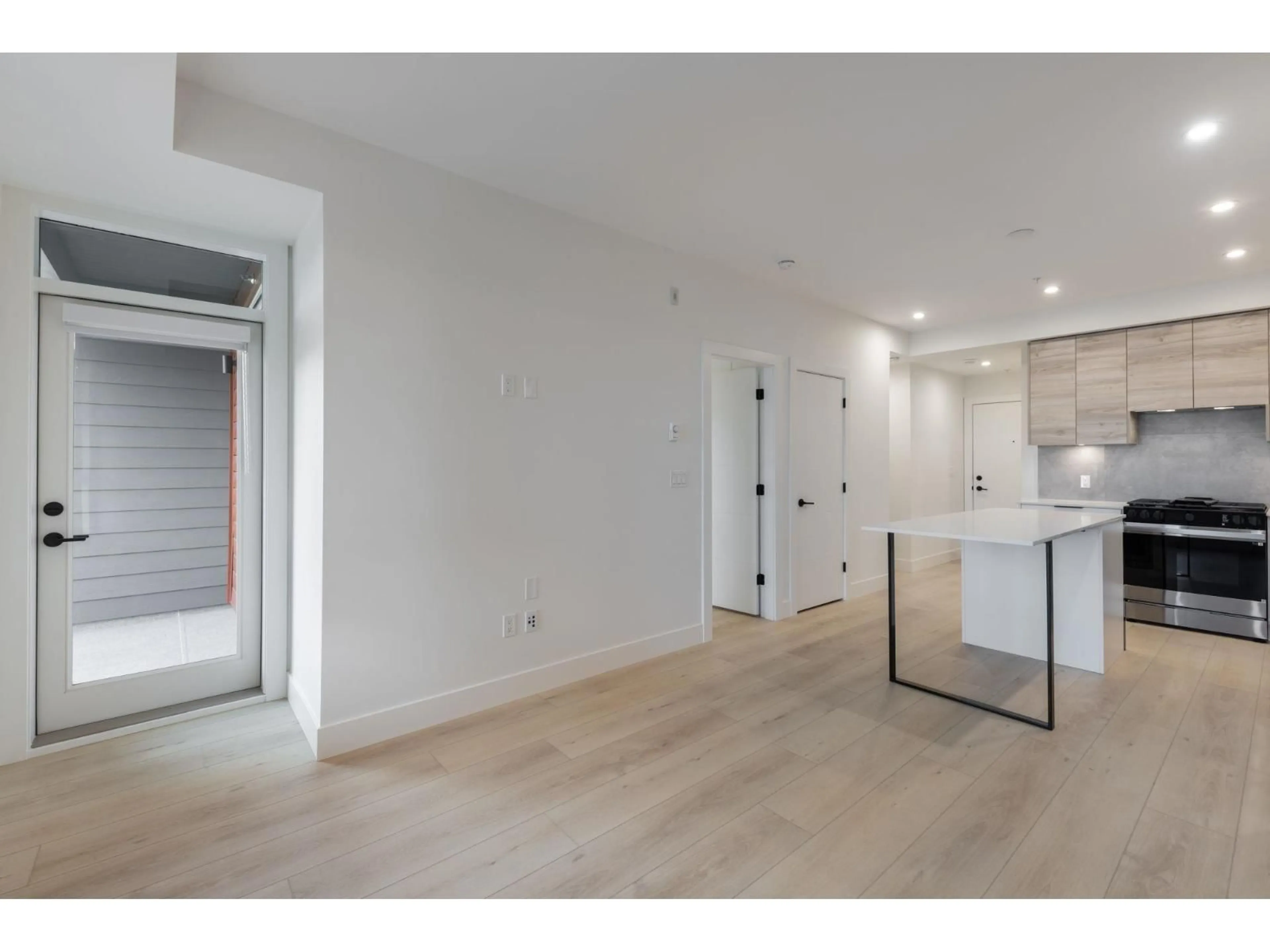 A pic of a room for 513 - 30494 CARDINAL AVENUE, Abbotsford British Columbia V2T0A5