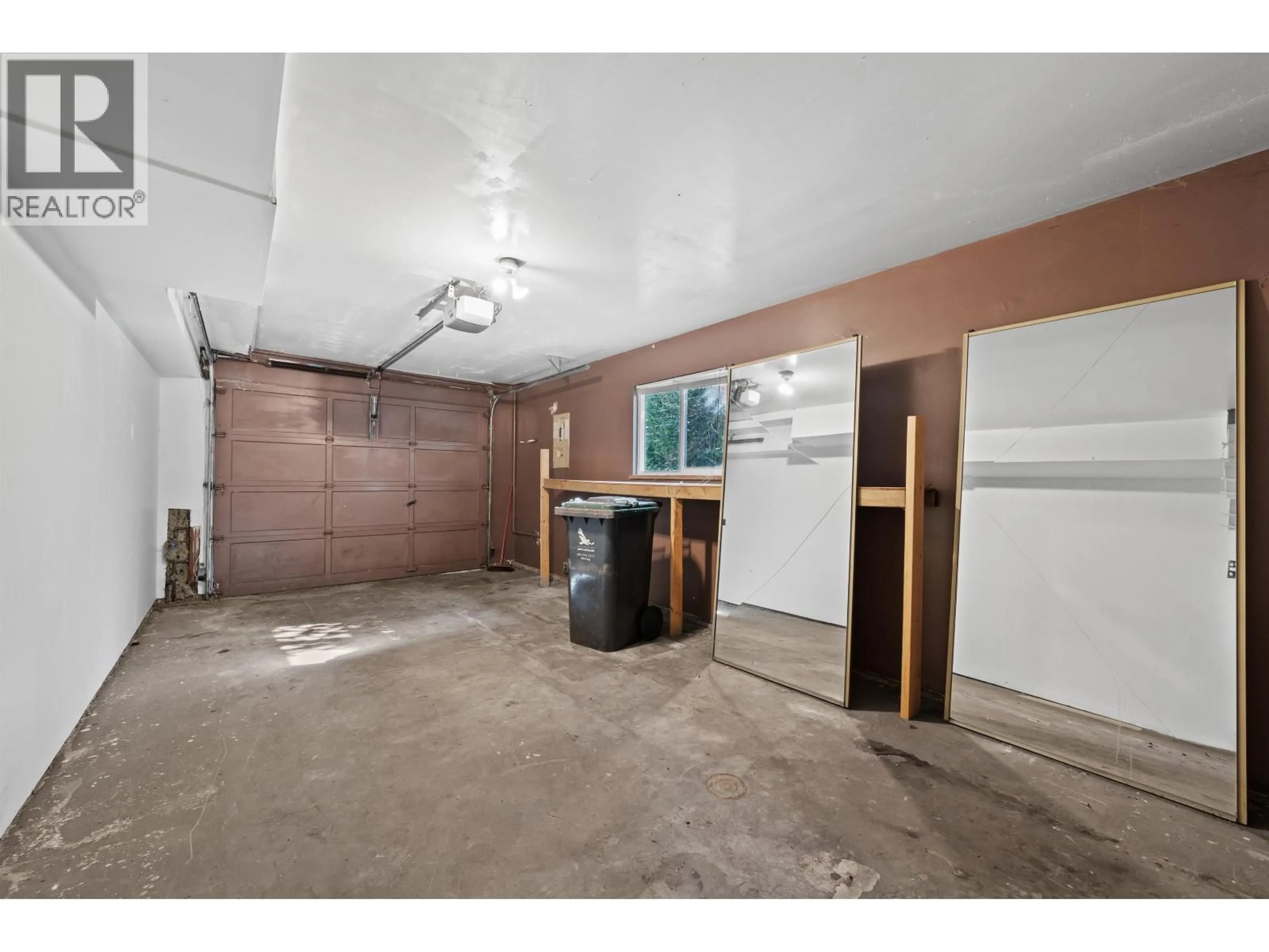 Indoor garage for 4125 LYNN VALLEY ROAD, North Vancouver British Columbia V7K2T1