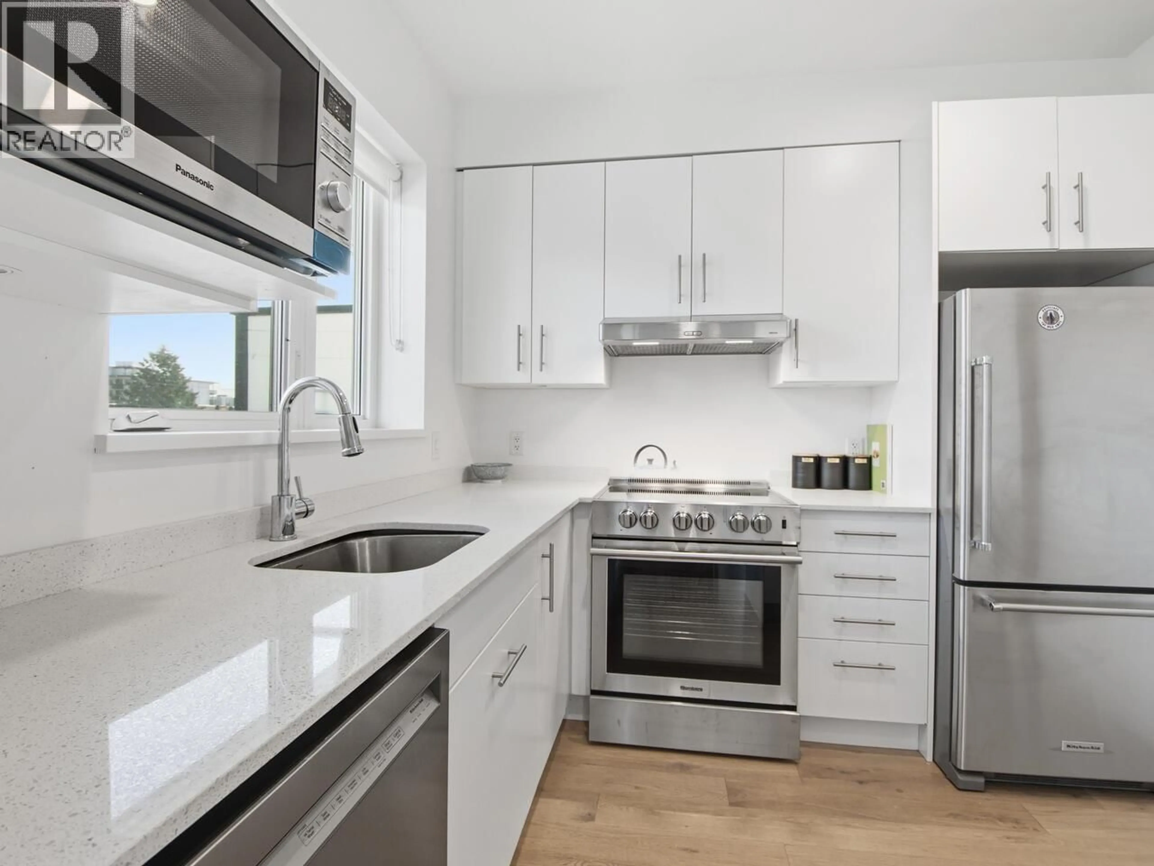 Unknown for 405 - 2137 CHESTERFIELD AVENUE, North Vancouver British Columbia V7M2P7