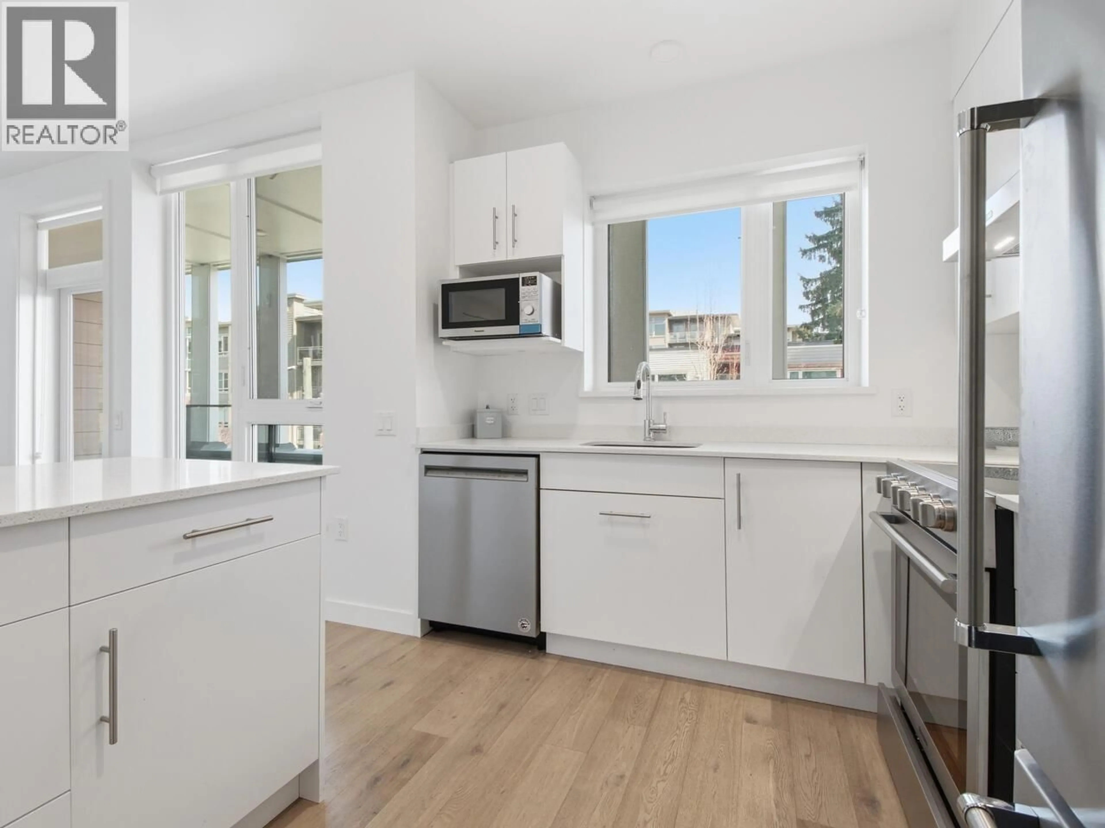 Unknown for 405 - 2137 CHESTERFIELD AVENUE, North Vancouver British Columbia V7M2P7