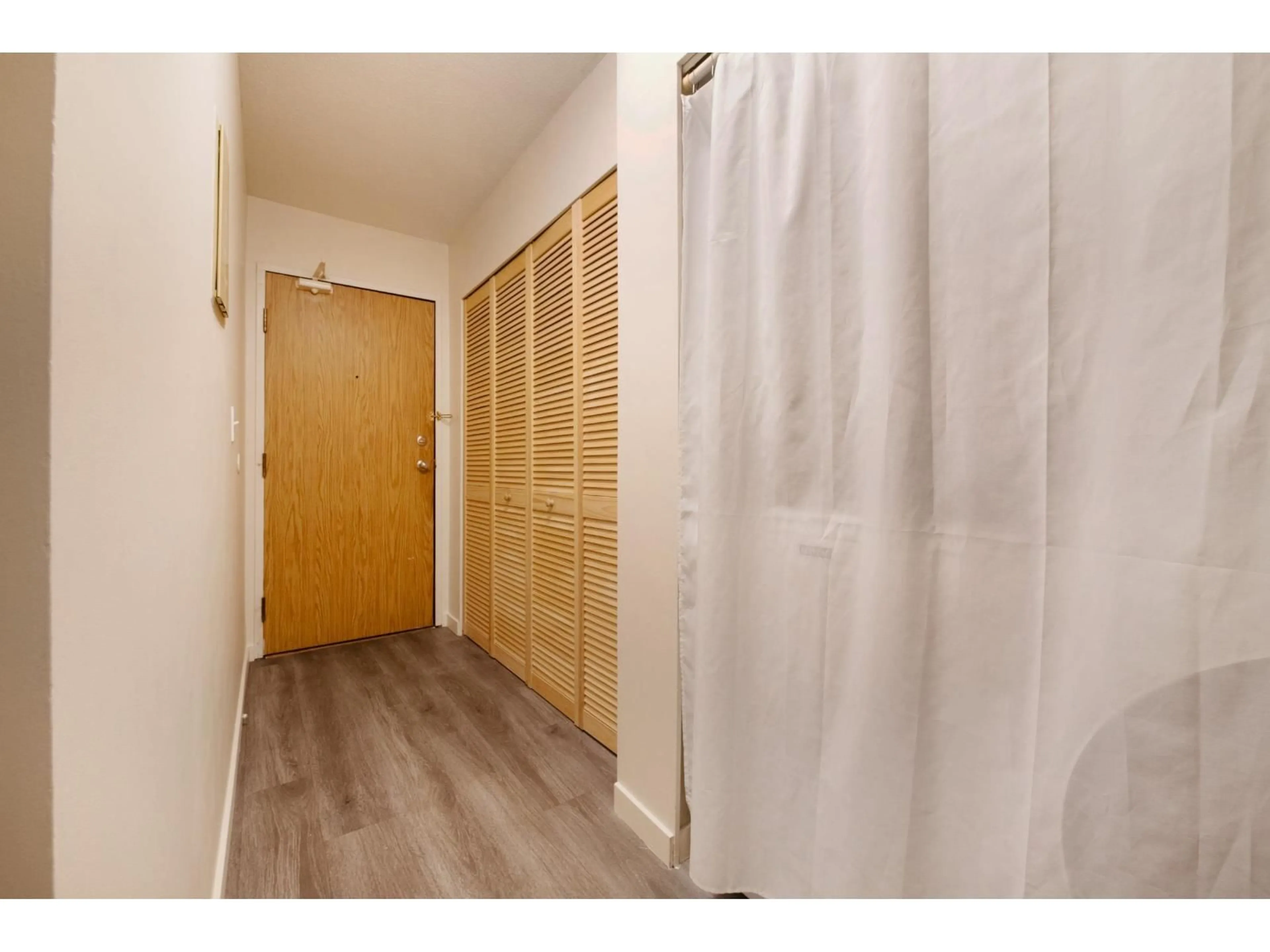 Unknown for 114 - 9672 134 STREET, Surrey British Columbia V3T5L5