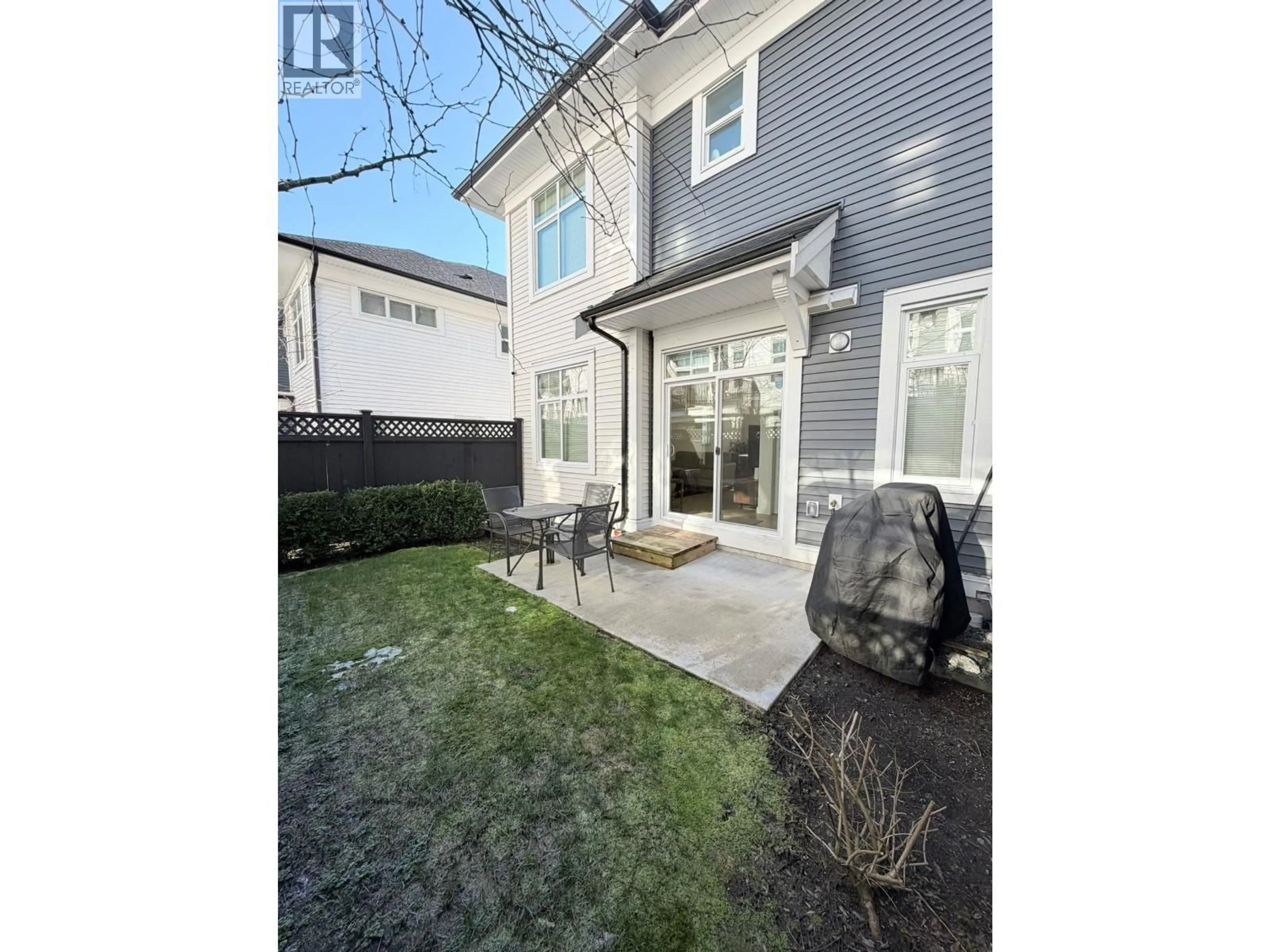 Patio, street for 162 - 3565 BAYCREST AVENUE, Coquitlam British Columbia V3B2W7