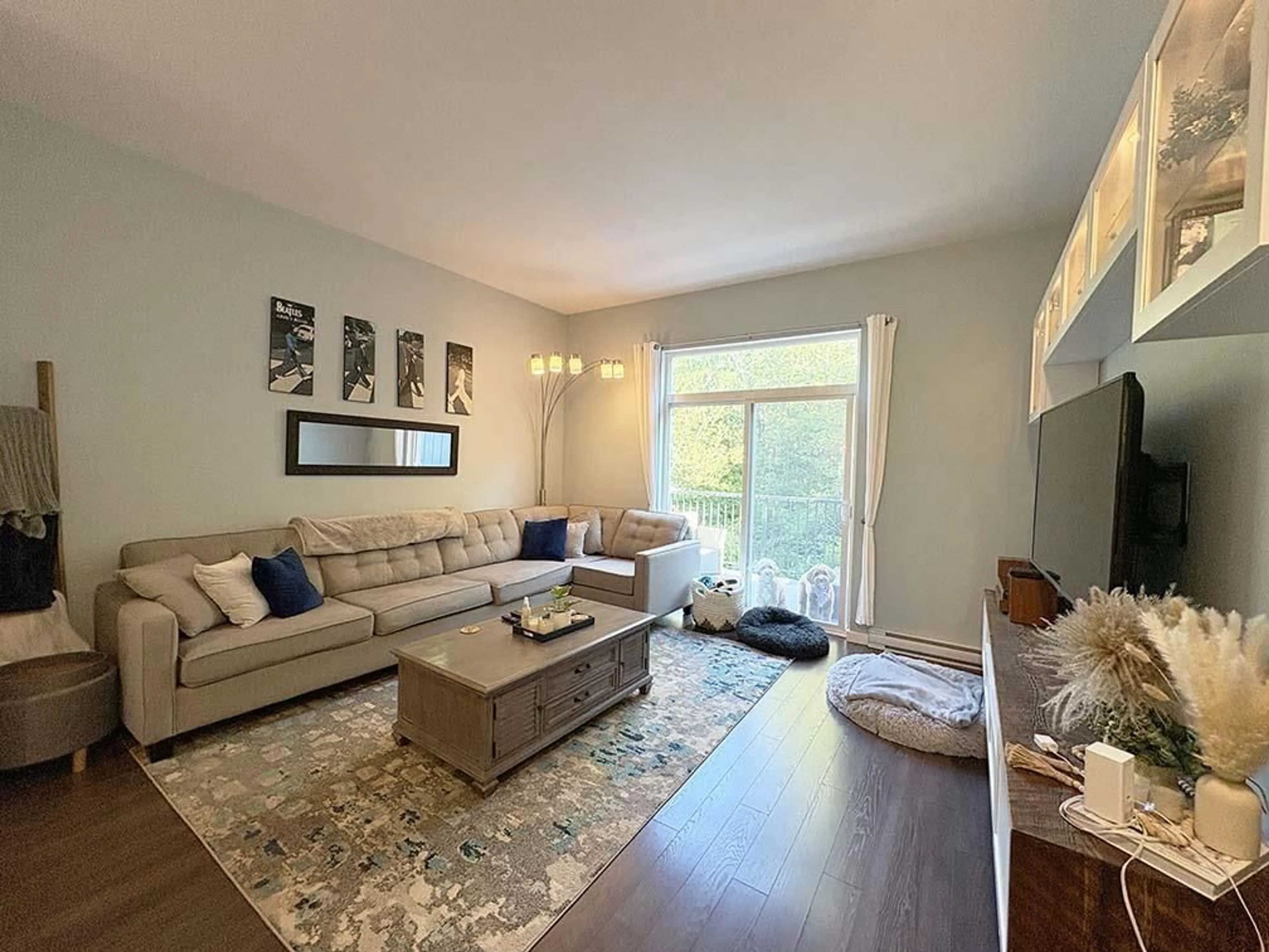 Living room with furniture, unknown for 26 - 18681 68 AVENUE, Surrey British Columbia V4N6P3