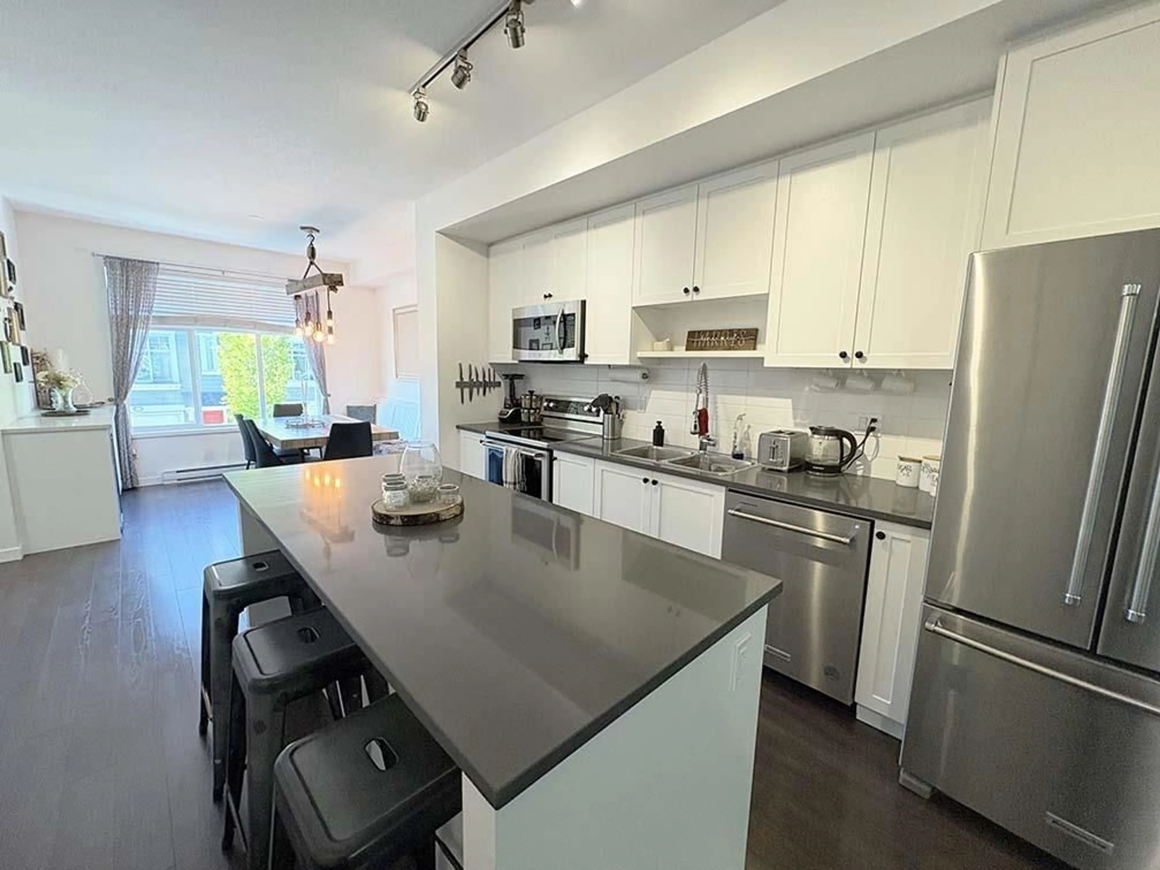 Open concept kitchen, unknown for 26 - 18681 68 AVENUE, Surrey British Columbia V4N6P3
