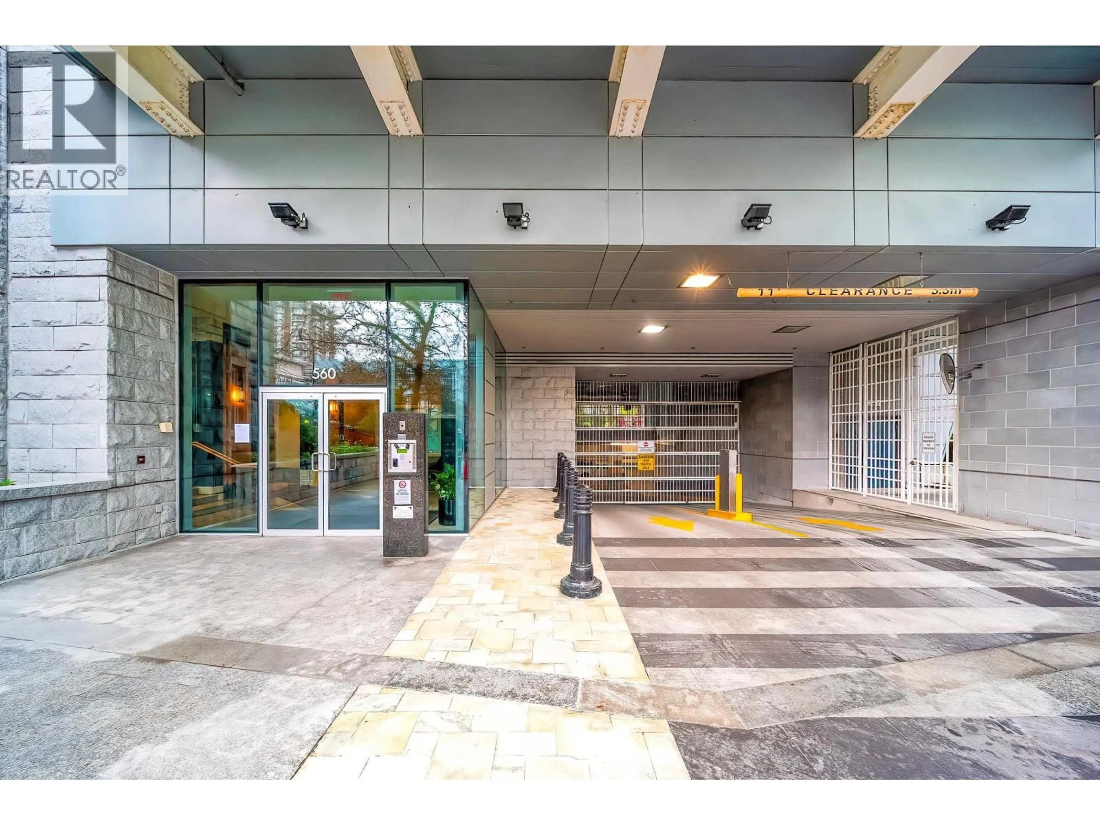 Indoor foyer for 1401 - 560 CARDERO STREET, Vancouver British Columbia V6G3E9