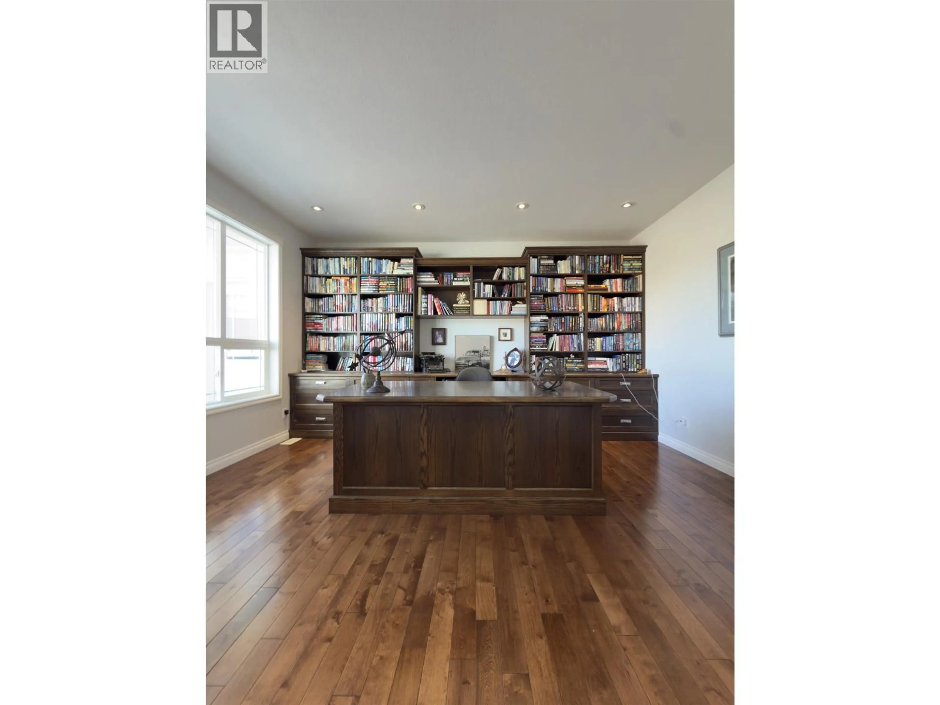 Open concept kitchen, wood/laminate floor for 3036 PRITCHARD ROAD, Williams Lake British Columbia V0L1G0
