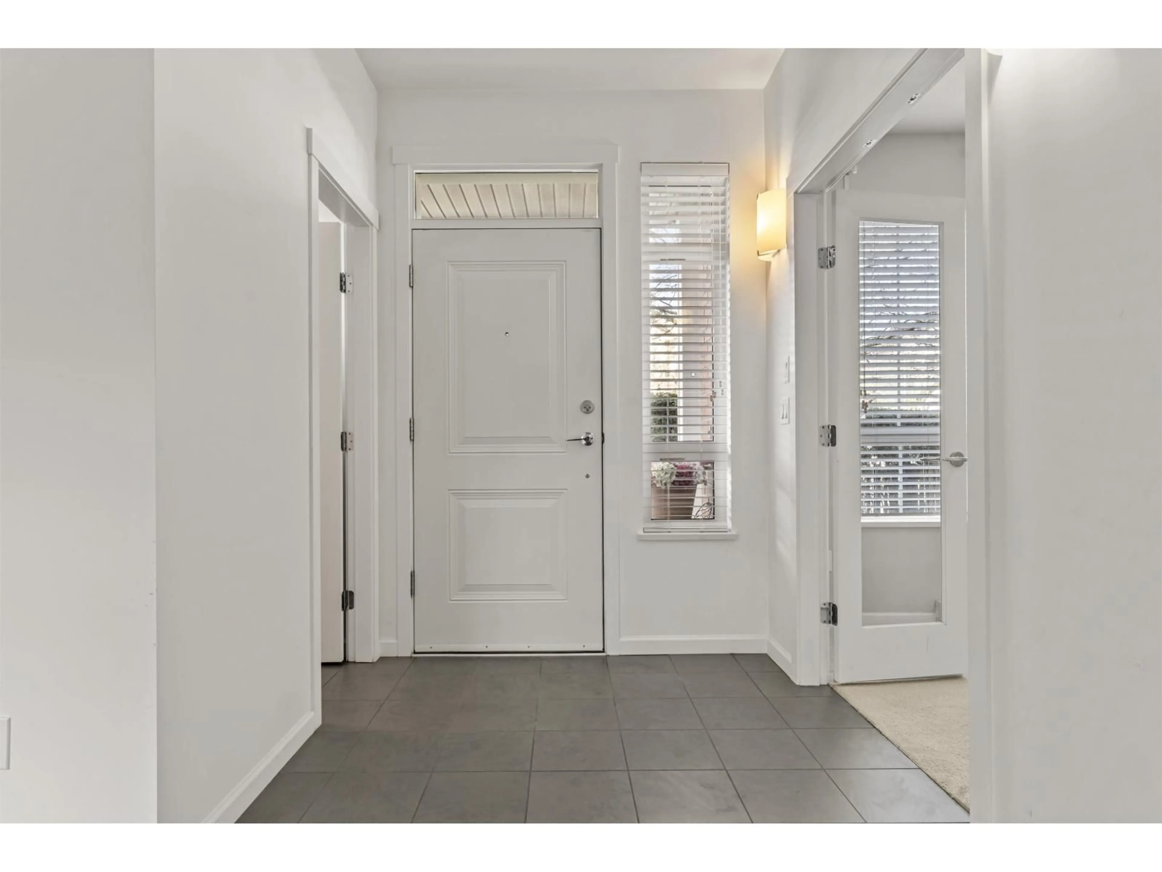 Indoor entryway for 6893 195A STREET, Surrey British Columbia V4N6K3