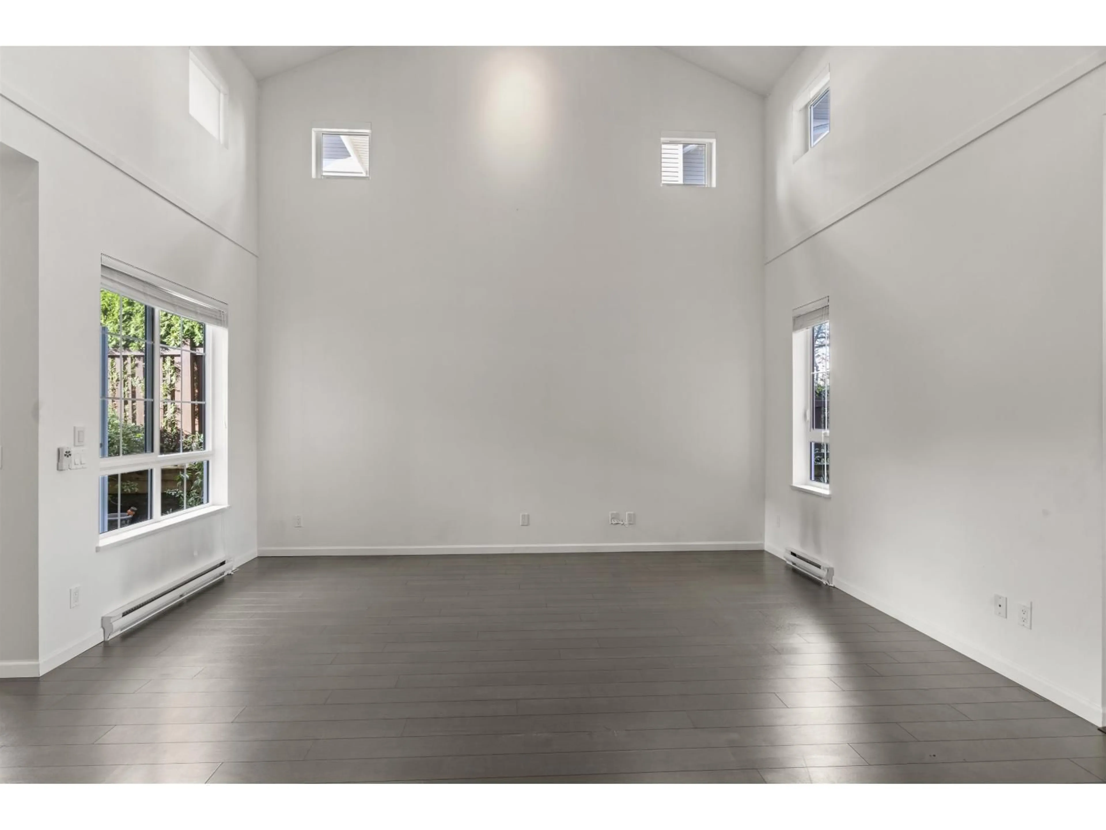 A pic of a room for 6893 195A STREET, Surrey British Columbia V4N6K3