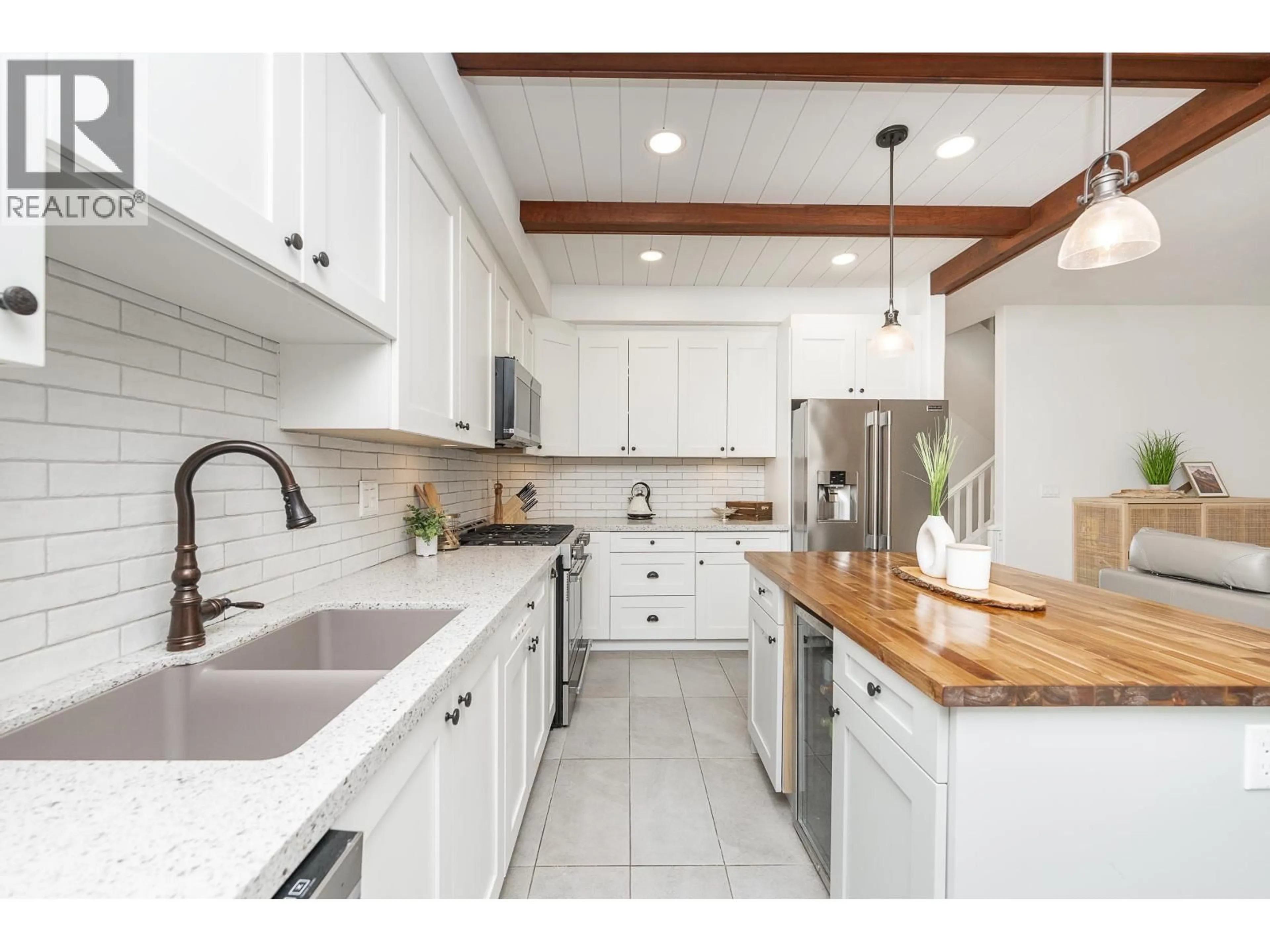 Open concept kitchen, ceramic/tile floor for 13 - 2979 PANORAMA DRIVE, Coquitlam British Columbia V3E2W8
