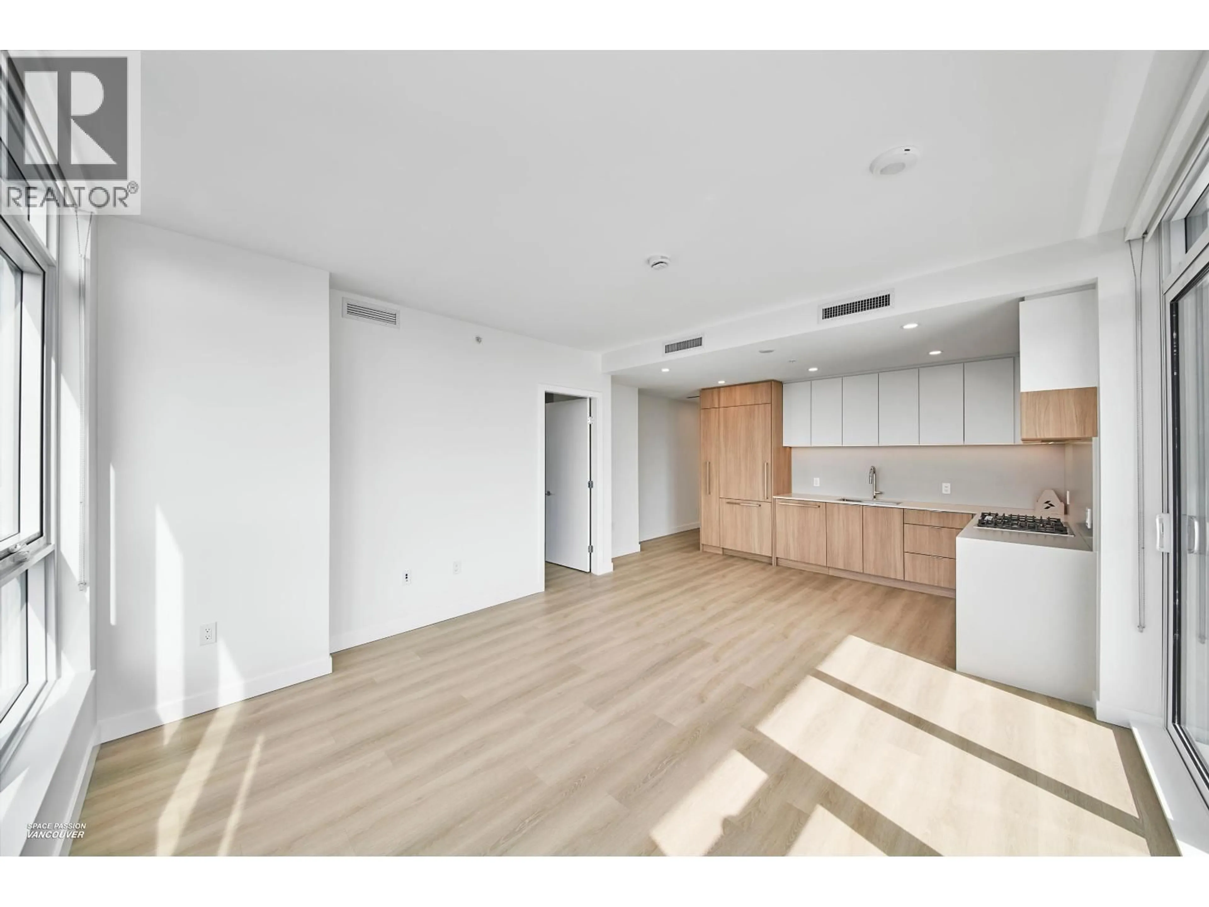 A pic of a room for 3706 - 6087 WILSON AVENUE, Burnaby British Columbia V5H0M1