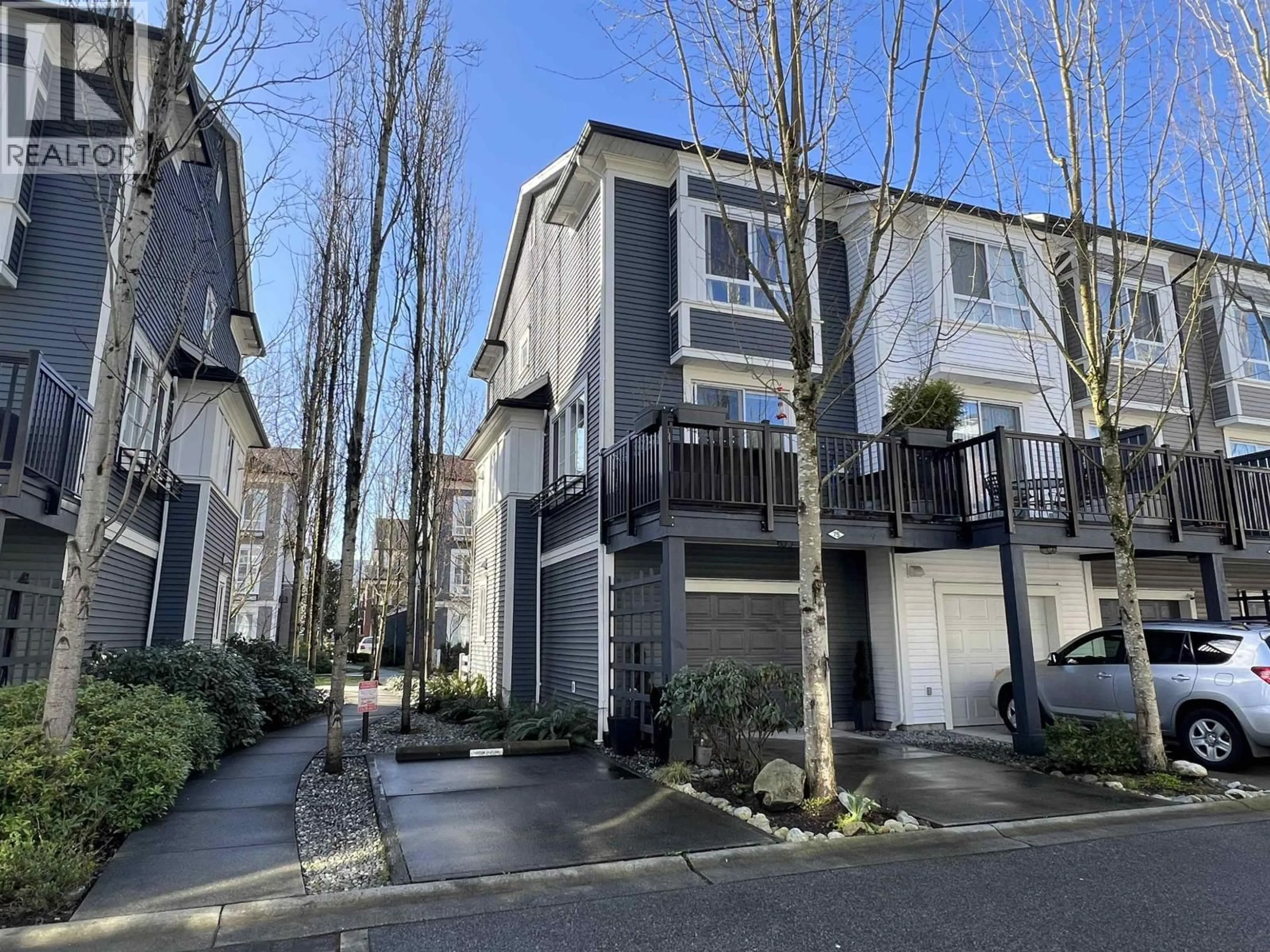 A pic from outside/outdoor area/front of a property/back of a property/a pic from drone, street for 75 - 2428 NILE GATE, Port Coquitlam British Columbia V3B0H6