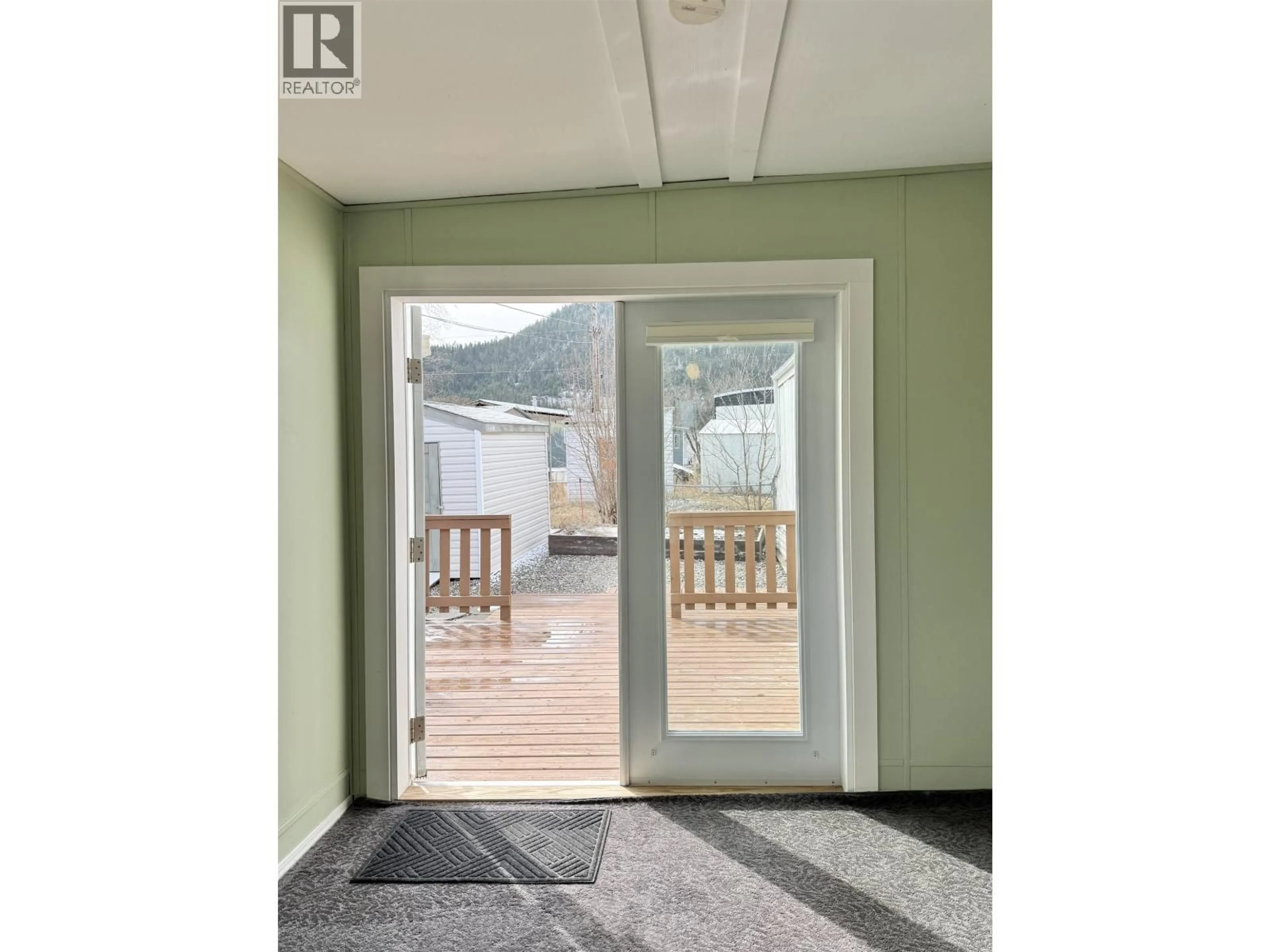 Indoor entryway for 69 - 3001 MACKENZIE AVENUE, Williams Lake British Columbia V2G3N9