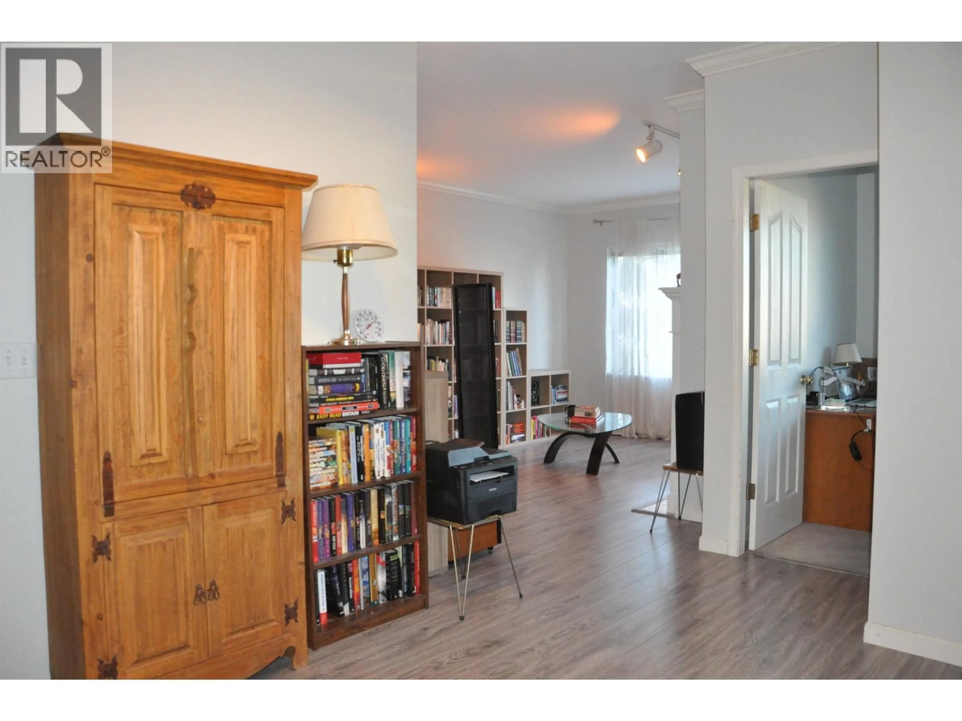 Unknown for 209 - 6688 BURLINGTON AVENUE, Burnaby British Columbia V5H3M9