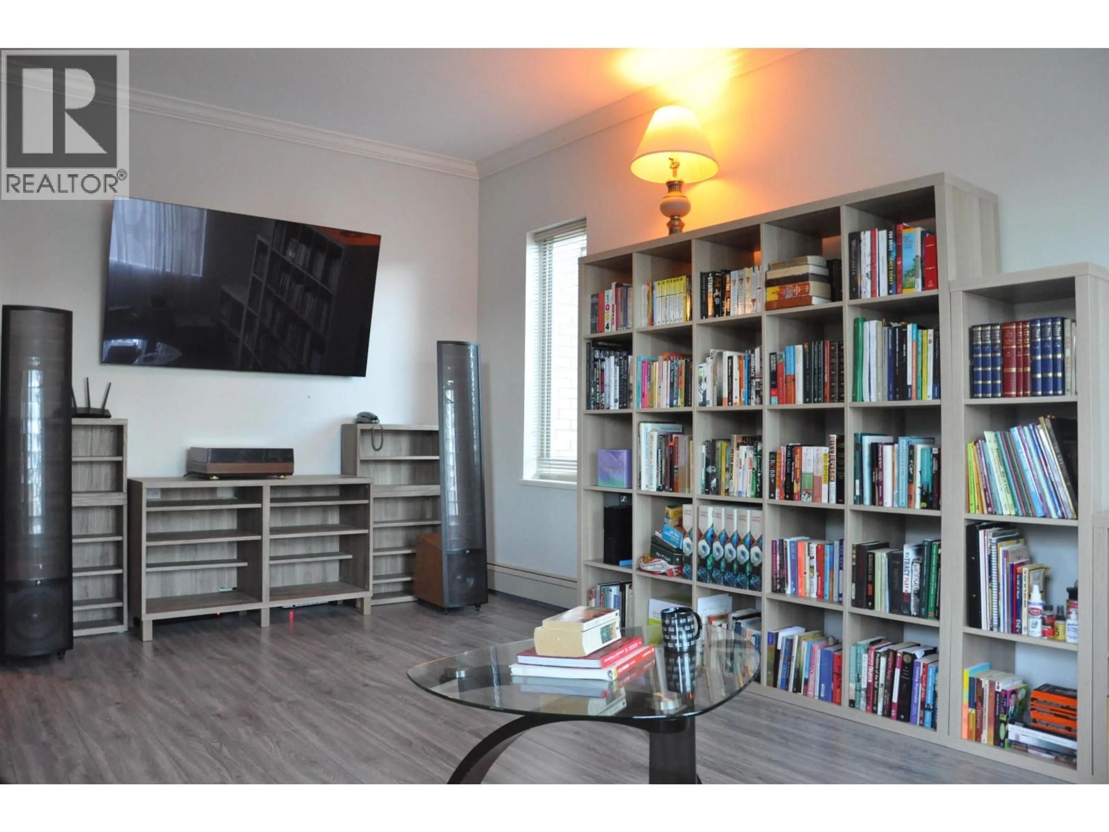 Unknown for 209 - 6688 BURLINGTON AVENUE, Burnaby British Columbia V5H3M9