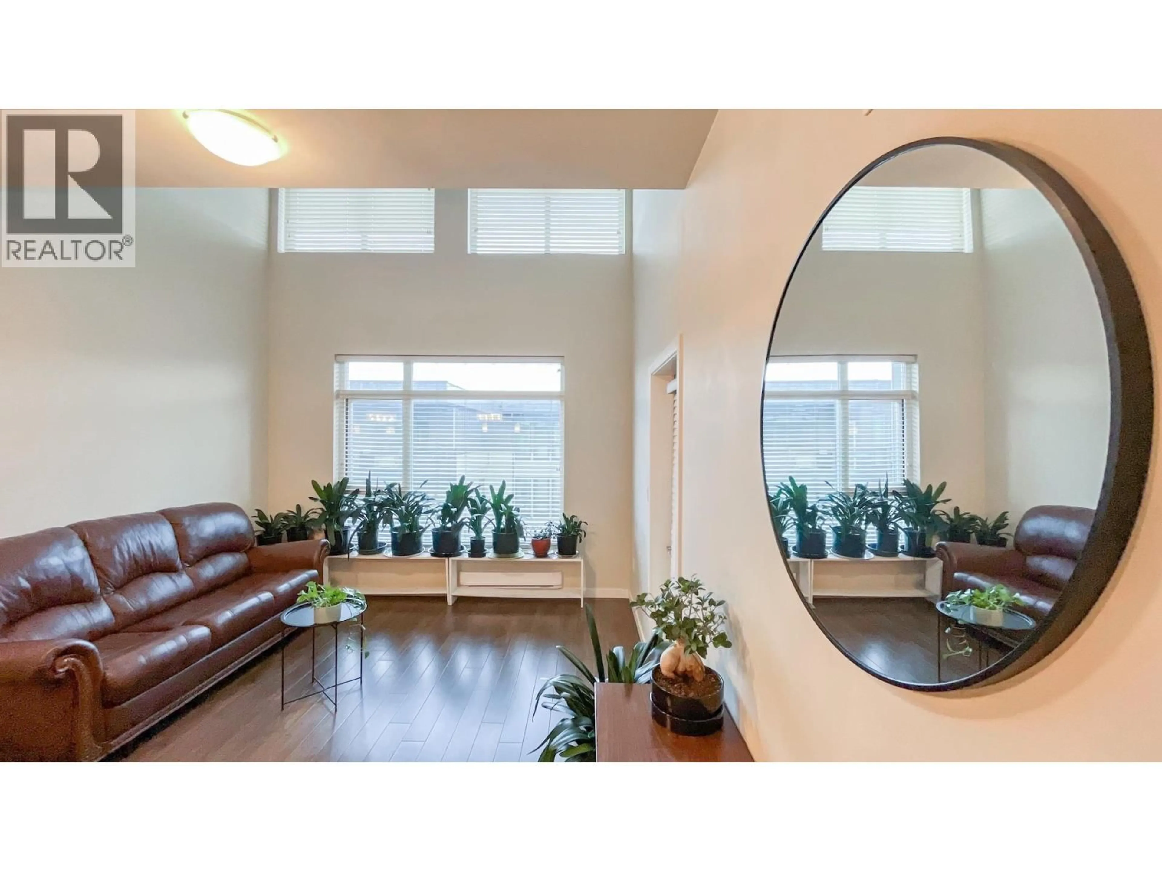 Unknown for PH16 - 5288 GRIMMER STREET, Burnaby British Columbia V5H0C5