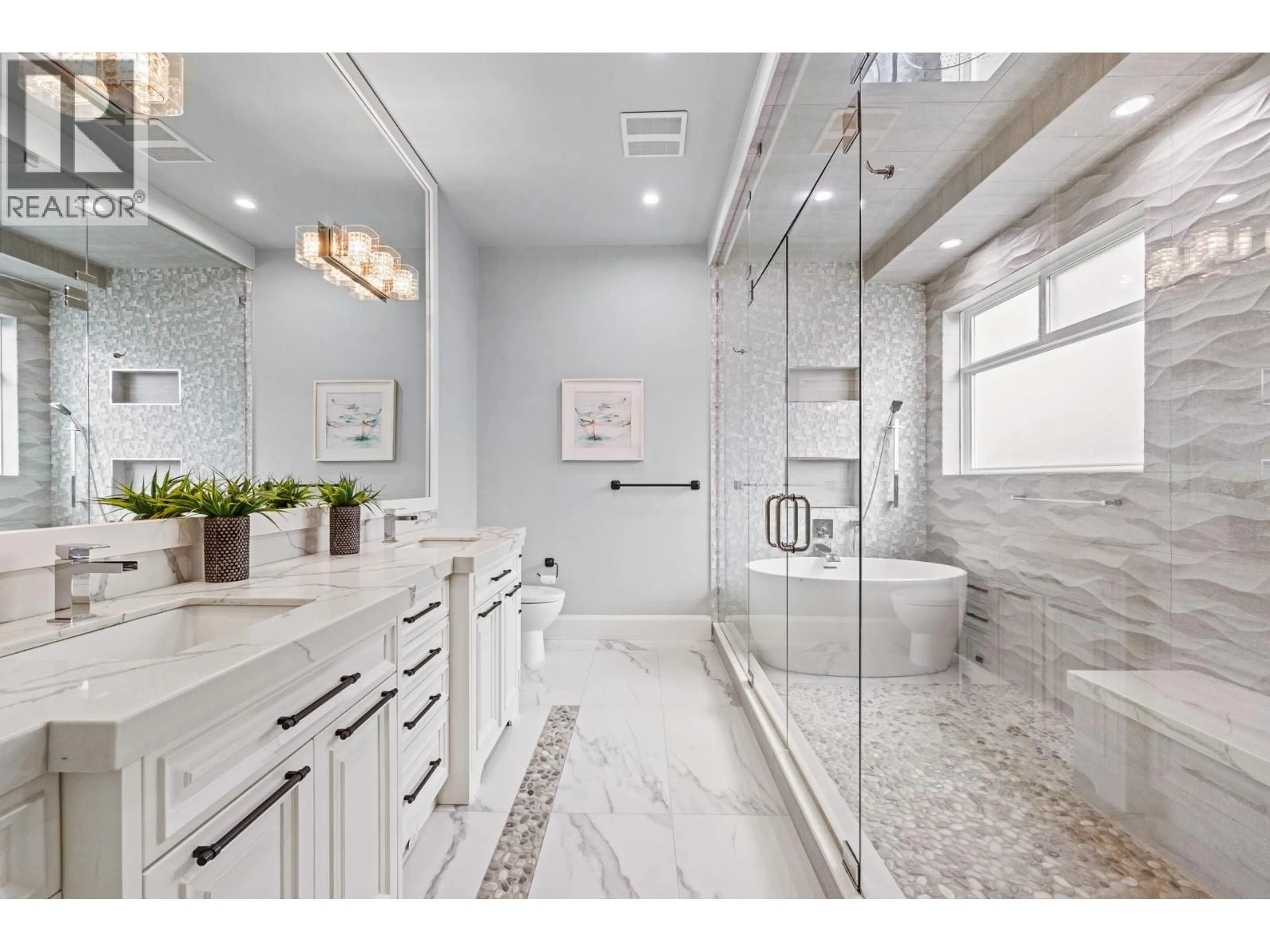 Contemporary bathroom, ceramic/tile floor for 10395 WHISTLER PLACE, Richmond British Columbia V7E4C6