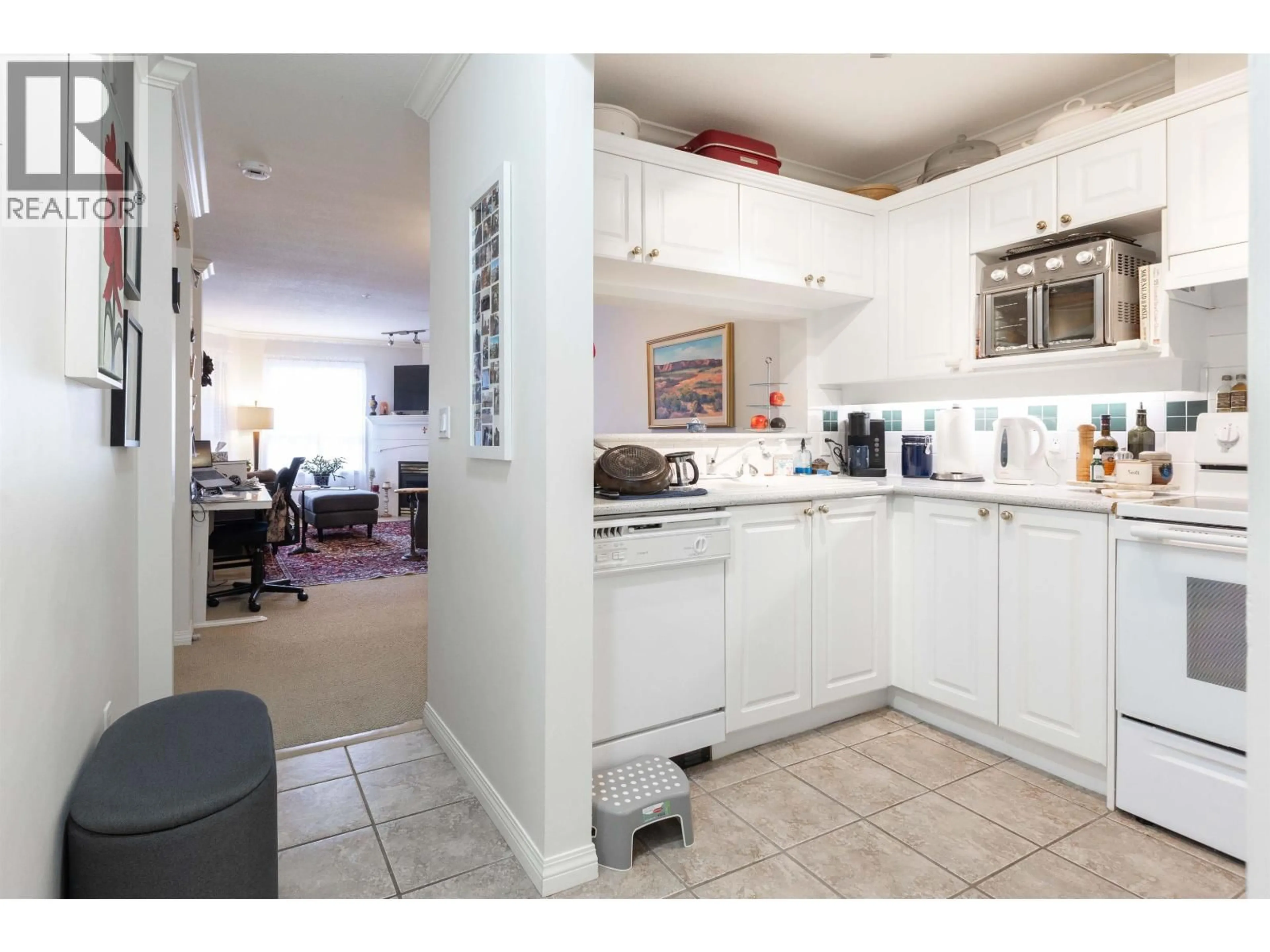 Standard kitchen, unknown for 233 - 5500 ANDREWS ROAD, Richmond British Columbia V7E6M9