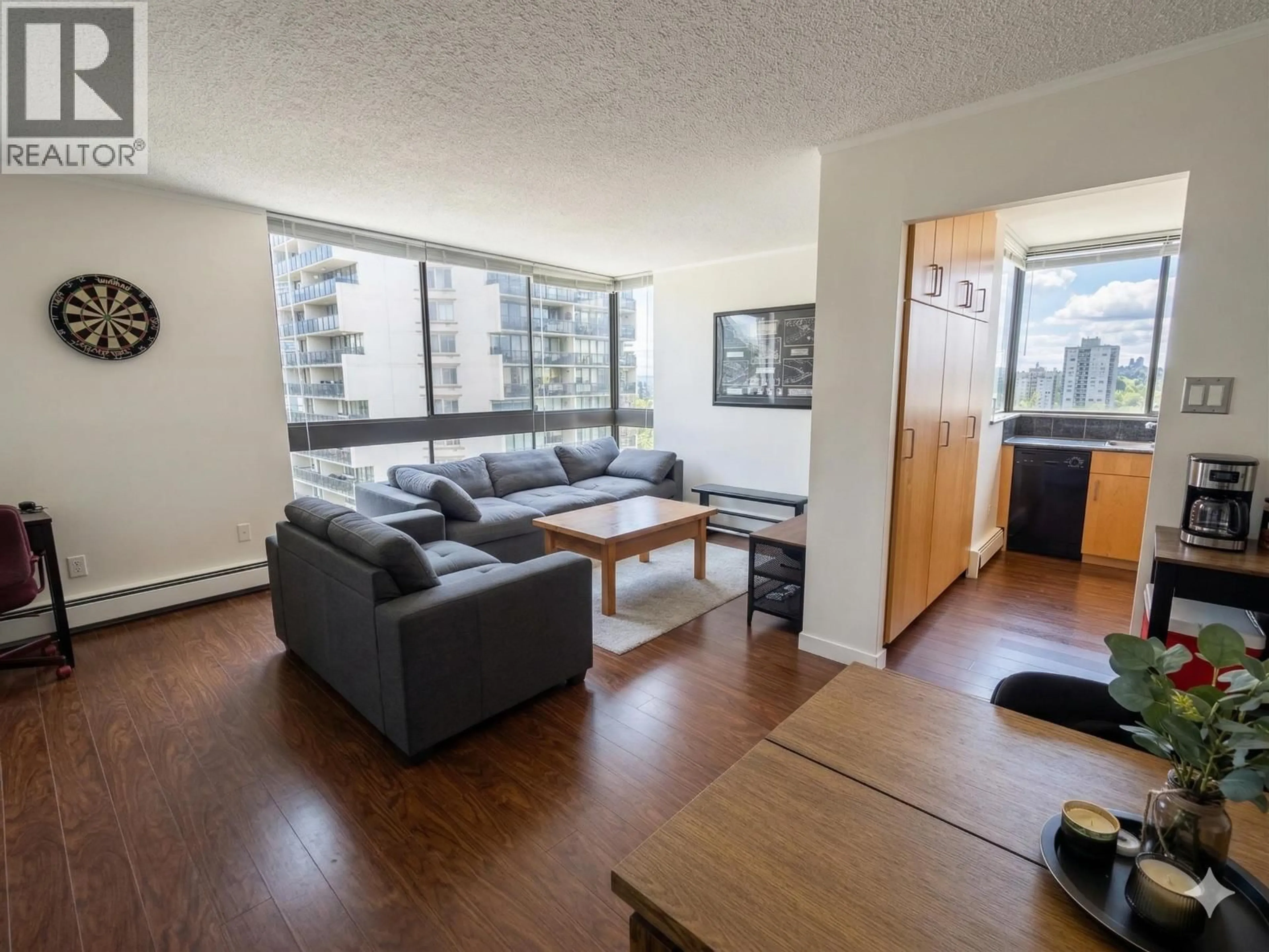 Living room with furniture, unknown for 1601 - 9280 SALISH COURT, Burnaby British Columbia V3J7J8