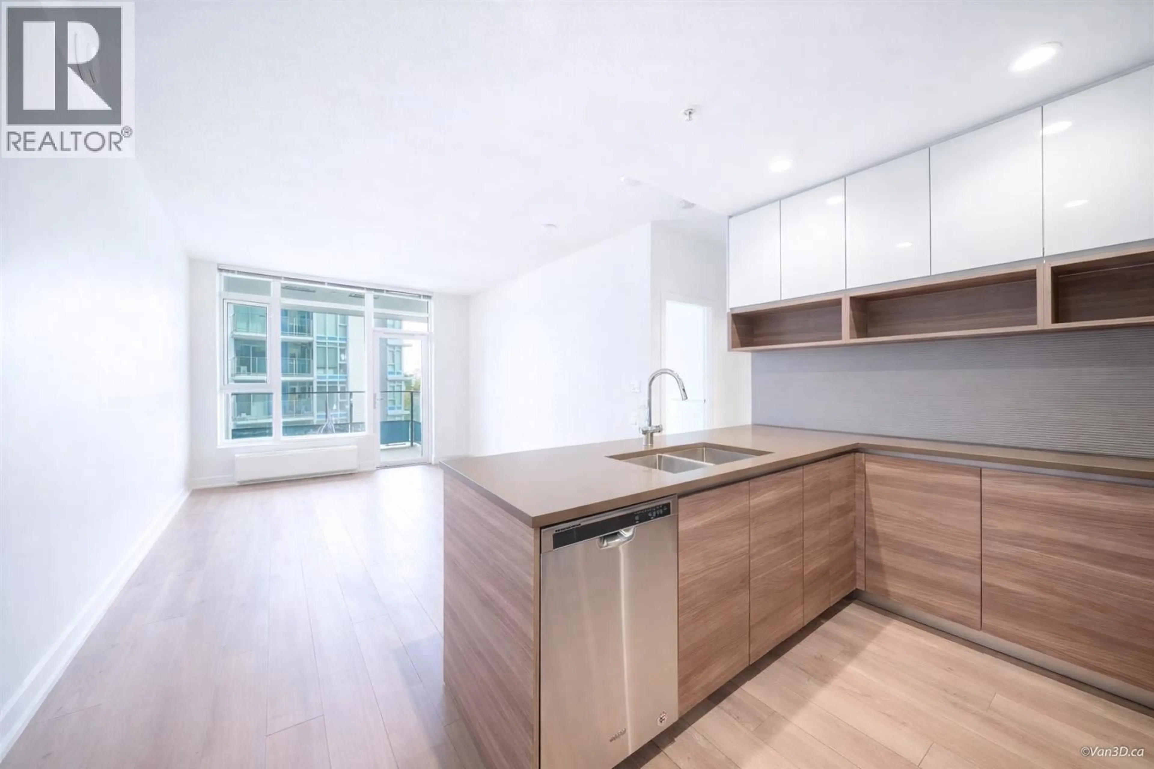 Standard kitchen, unknown for 401 - 8850 UNIVERSITY CRESCENT, Burnaby British Columbia V5A4Y8