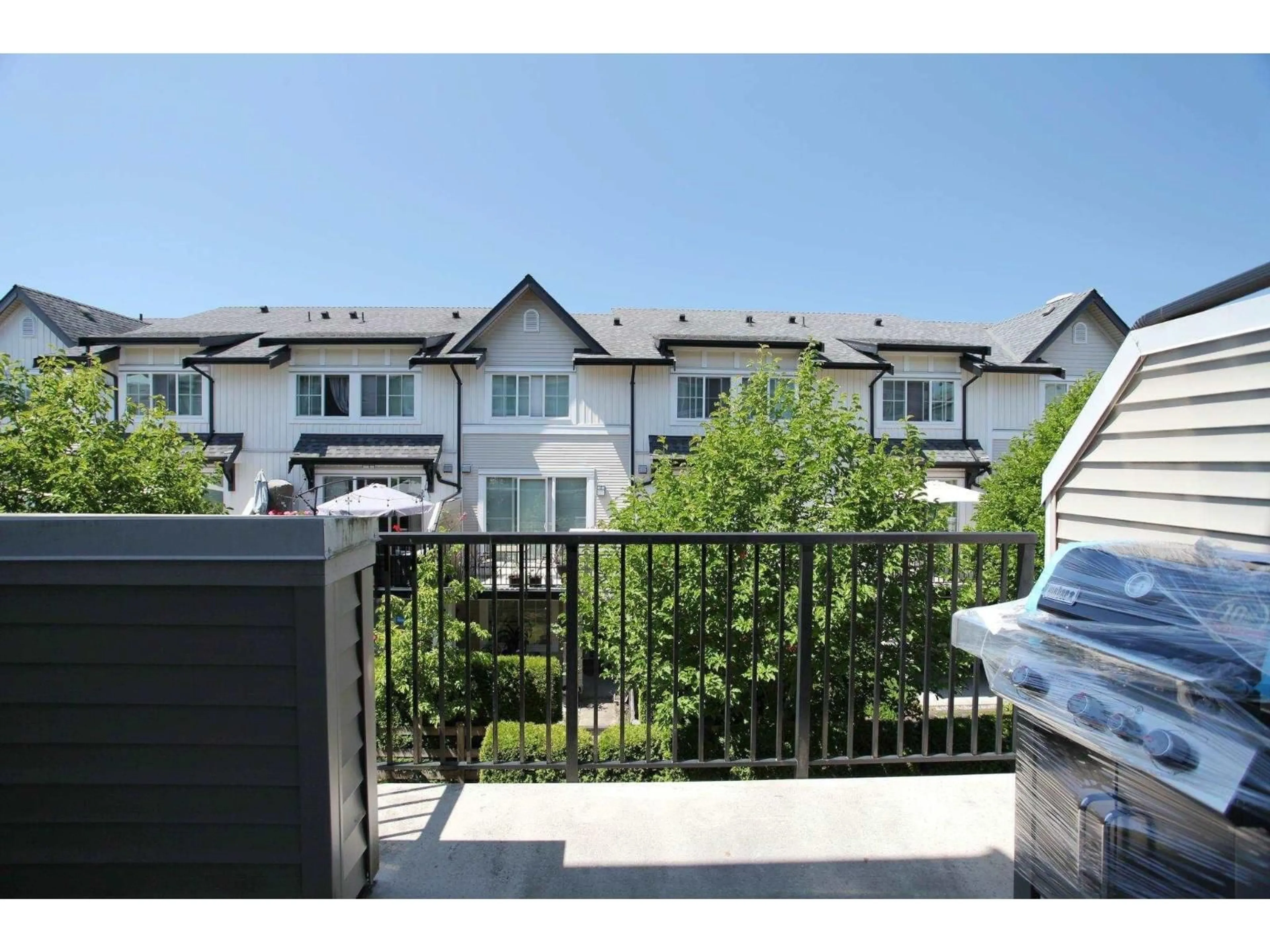 Patio, mountain view for 136 - 2450 161A STREET, Surrey British Columbia V3Z8K4