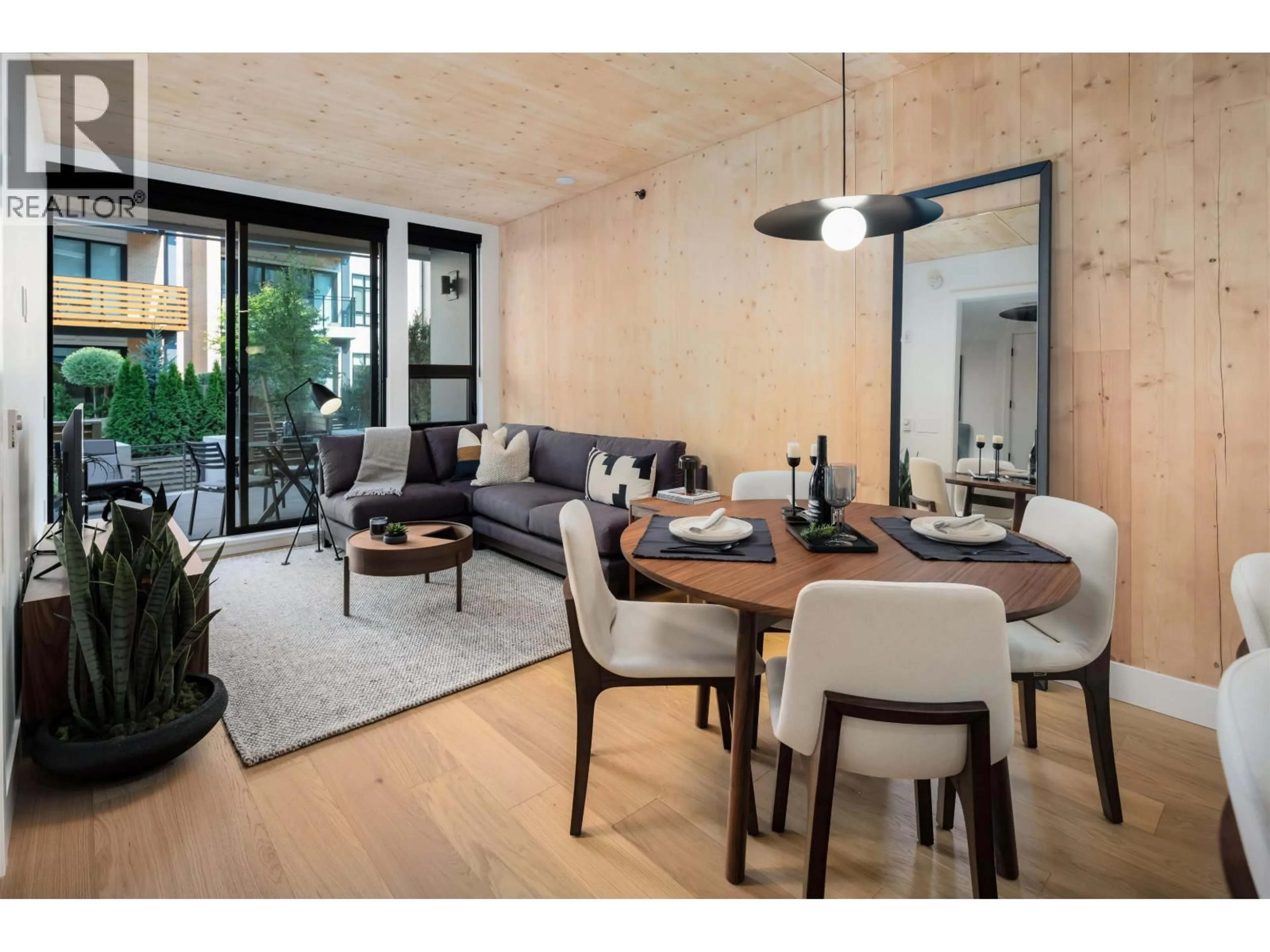 Living room with furniture, unknown for 103 - 310 SALTER STREET, New Westminster British Columbia V3M0N7