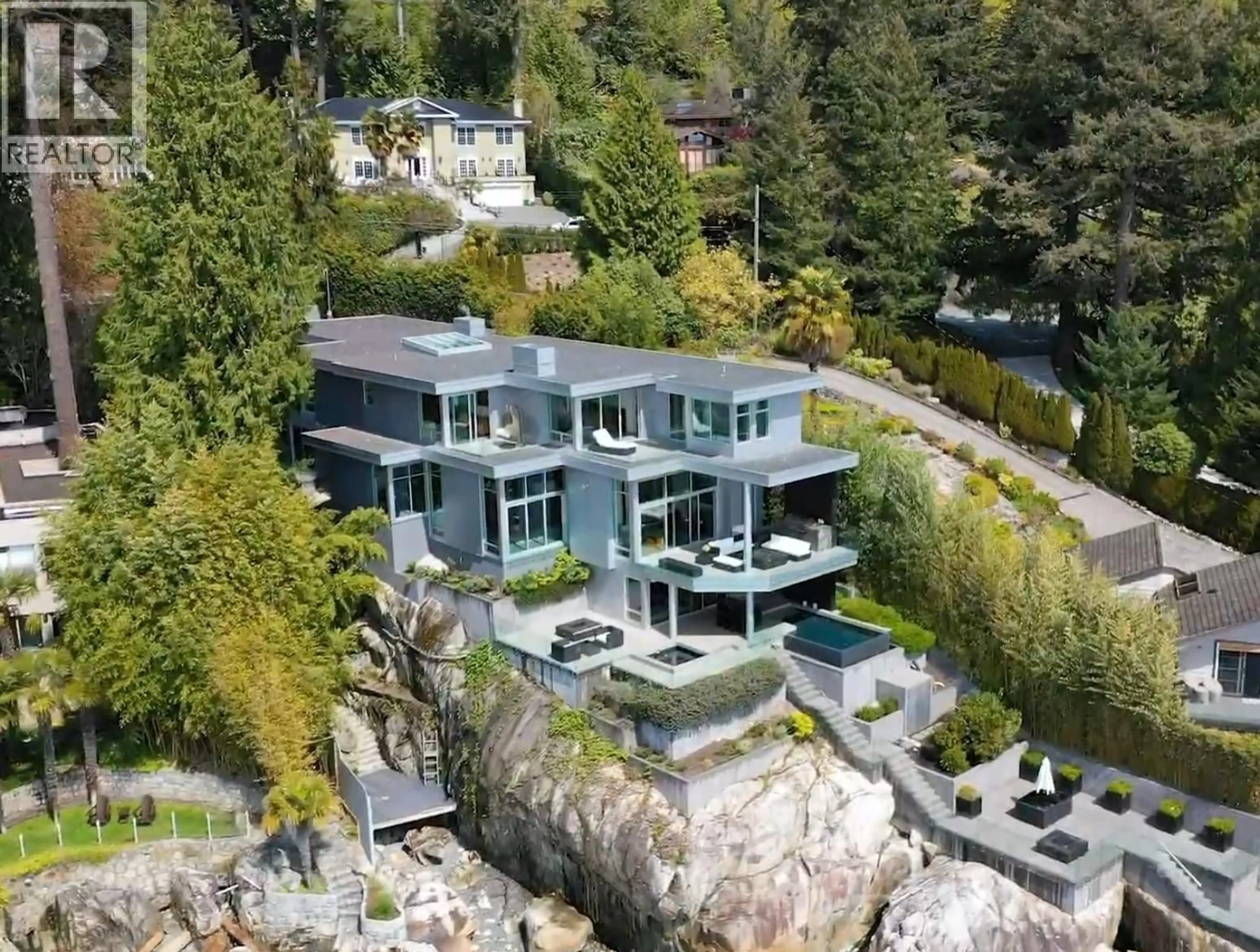 A pic from outside/outdoor area/front of a property/back of a property/a pic from drone, water/lake/river/ocean view for 3906 MARINE DRIVE, West Vancouver British Columbia V7V1N4