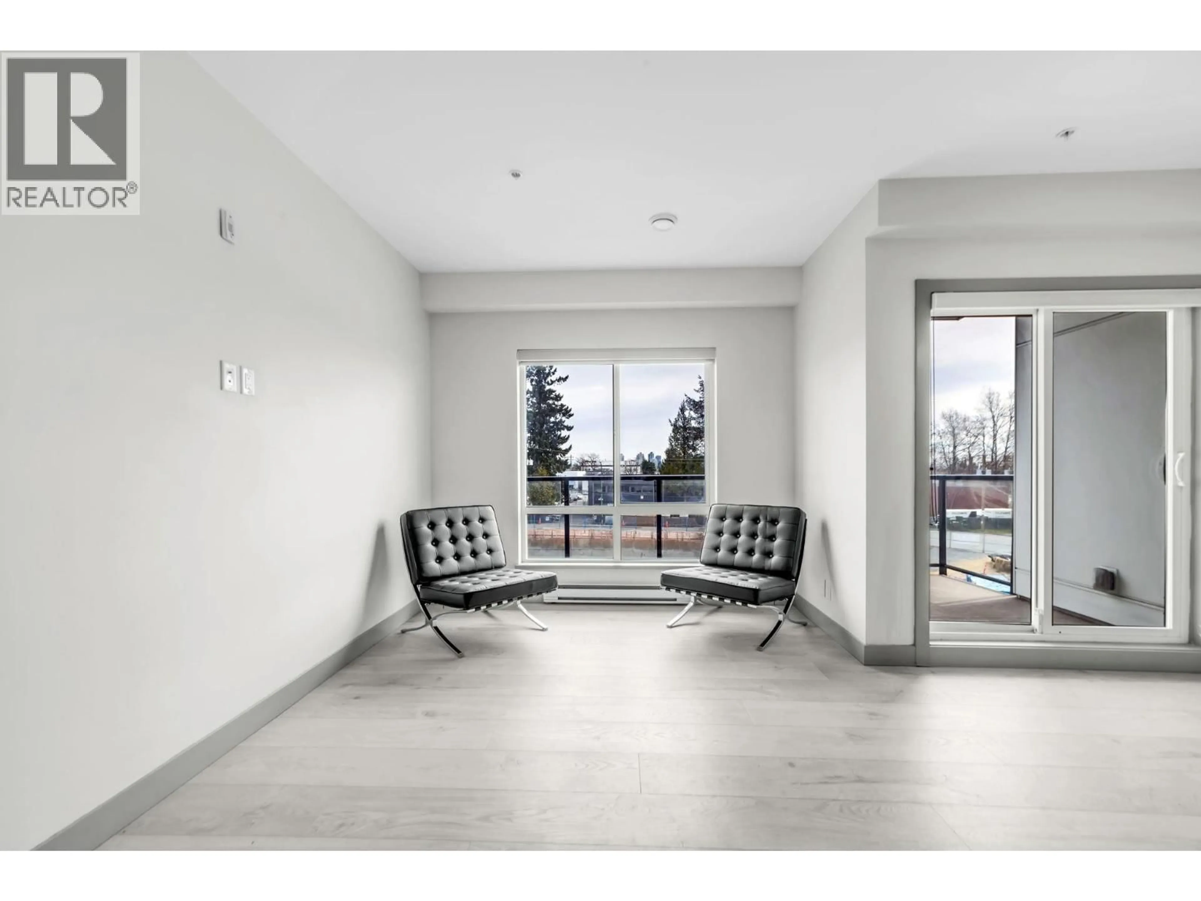 Unknown for 311 - 6968 ROYAL OAK AVENUE, Burnaby British Columbia V5J4J2