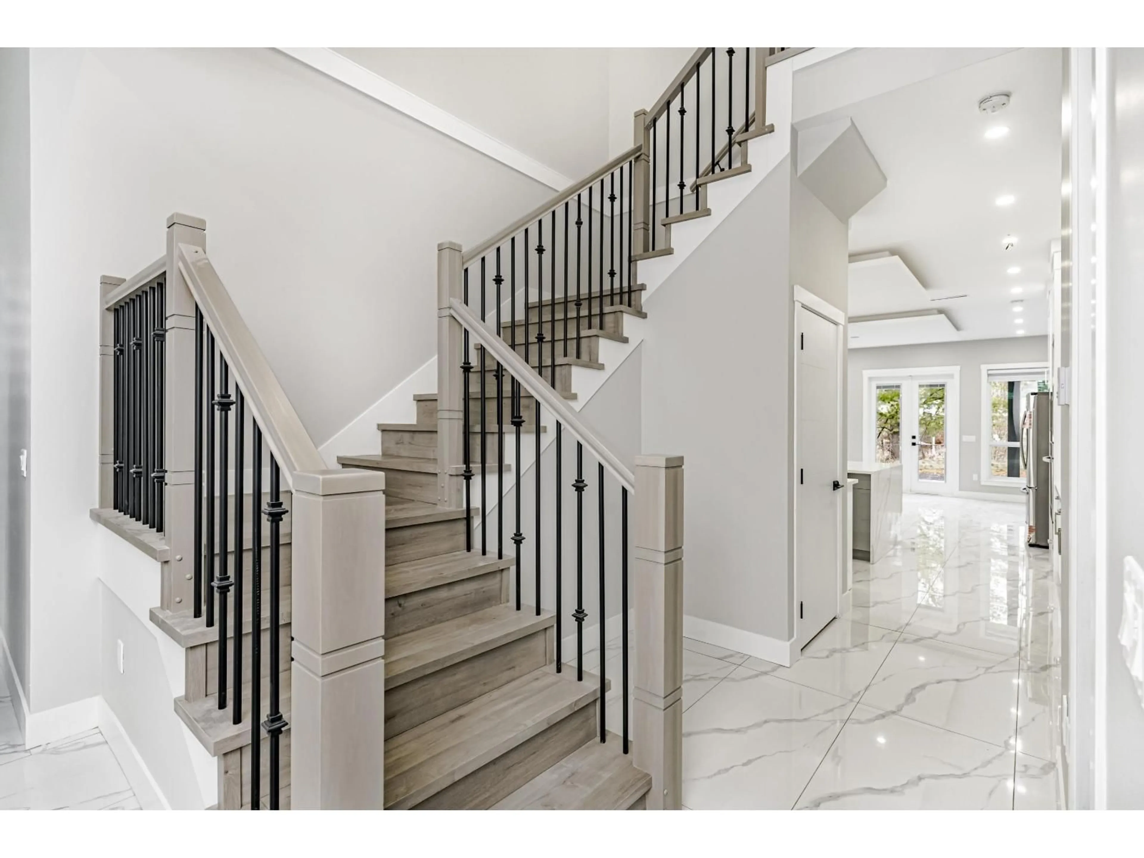 Stairs for 6302 181A STREET, Surrey British Columbia V3S4M4